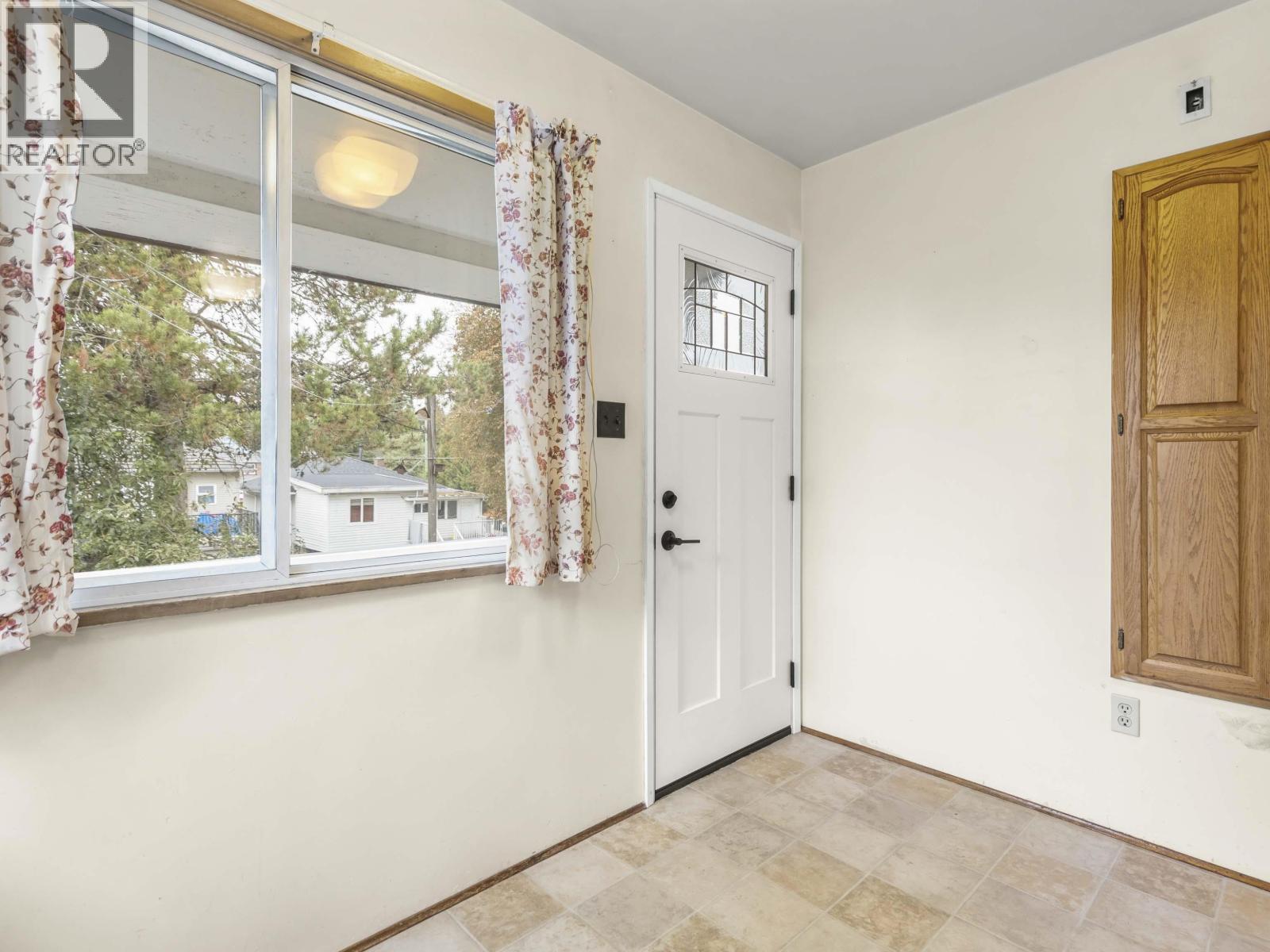 4941 Spencer Street, Vancouver, British Columbia  V5R 3Z9 - Photo 18 - R3058800