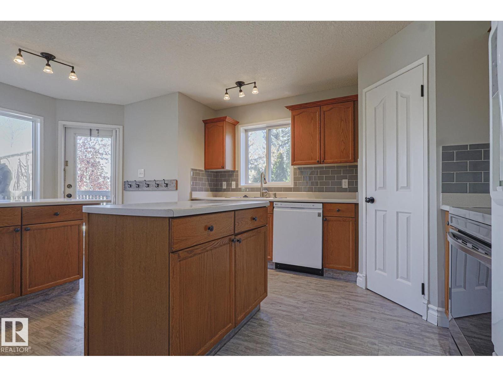 11 High Park Cl, Stony Plain, Alberta  T7Z 1L9 - Photo 23 - E4462203