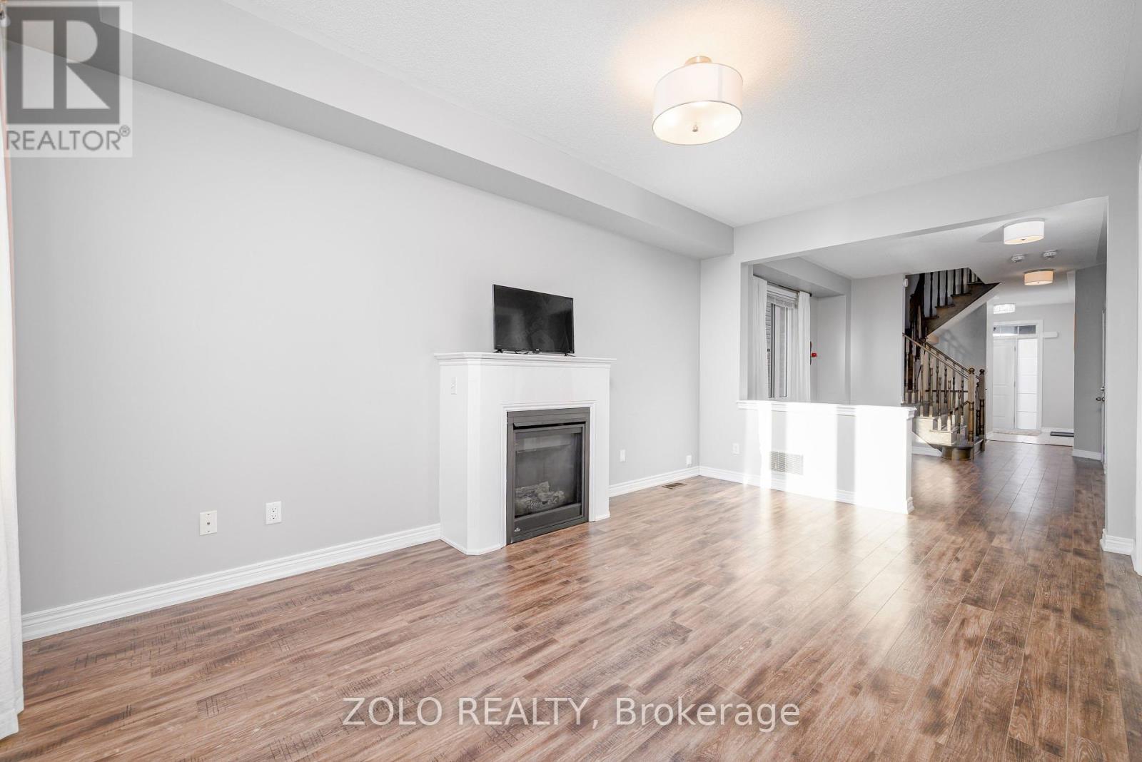 417 Florence Drive, Peterborough, Ontario  K9J 0H7 - Photo 10 - X12464332