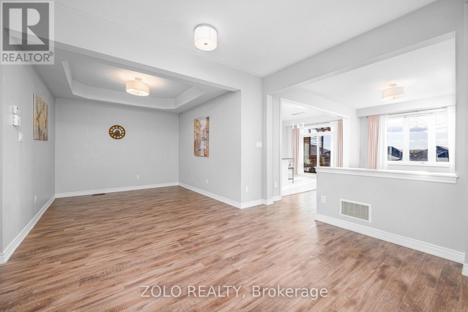 417 Florence Drive, Peterborough, Ontario  K9J 0H7 - Photo 6 - X12464332