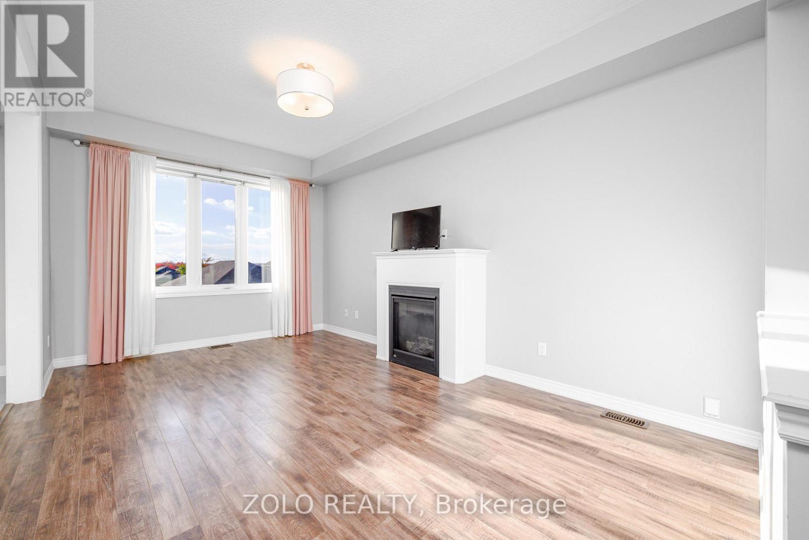 417 Florence Drive, Peterborough, Ontario  K9J 0H7 - Photo 8 - X12464332