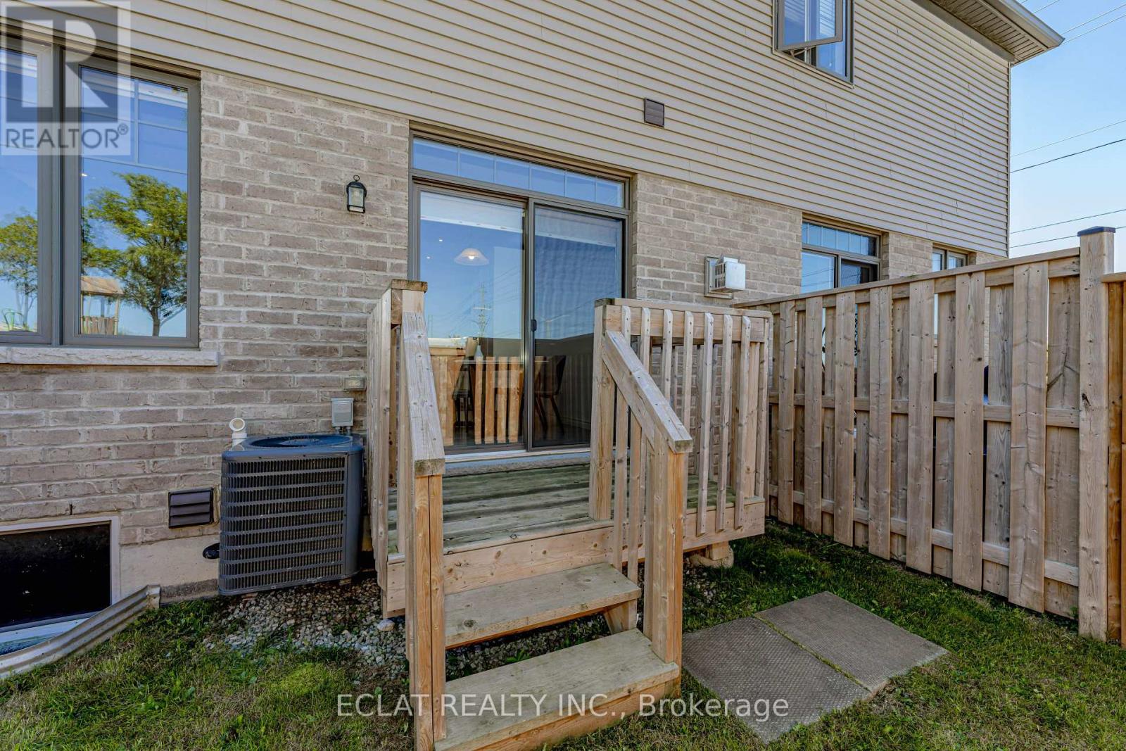 19 - 1 Tom Brown Drive, Brant, Ontario  N3L 0H8 - Photo 46 - X12464340