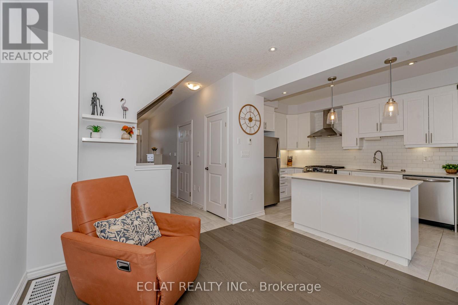 19 - 1 Tom Brown Drive, Brant, Ontario  N3L 0H8 - Photo 7 - X12464340