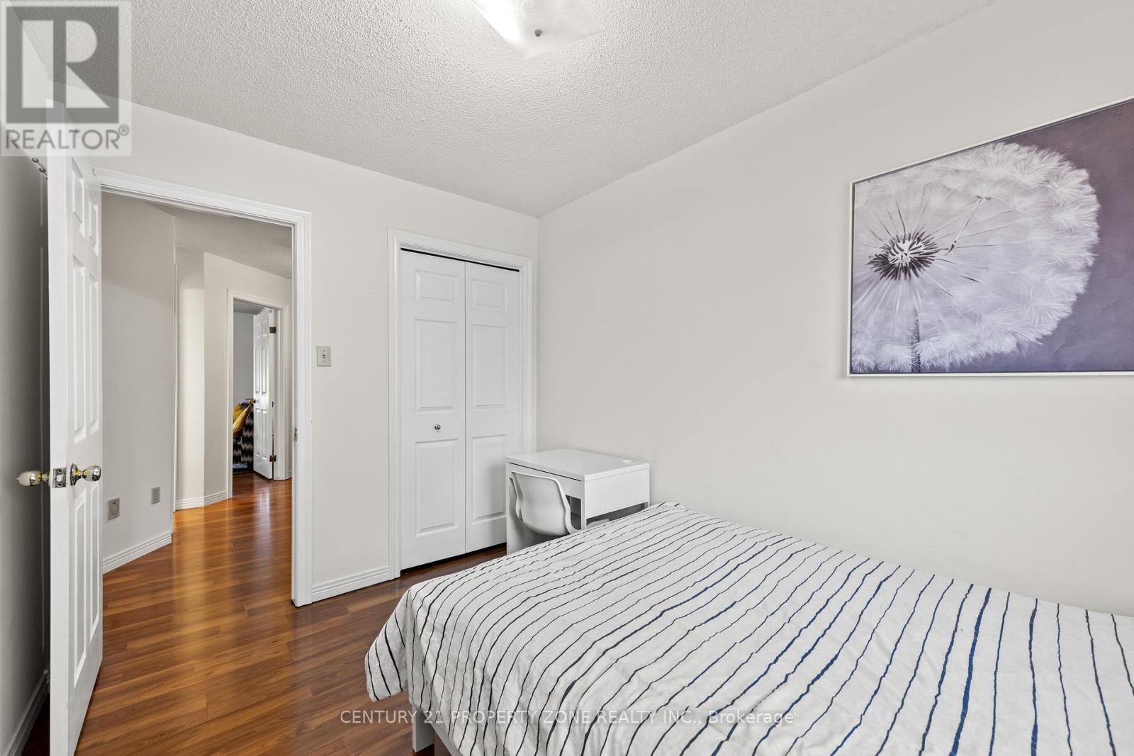 2 - 280 Limeridge Road E, Hamilton, Ontario  L9A 2S7 - Photo 18 - X12464351