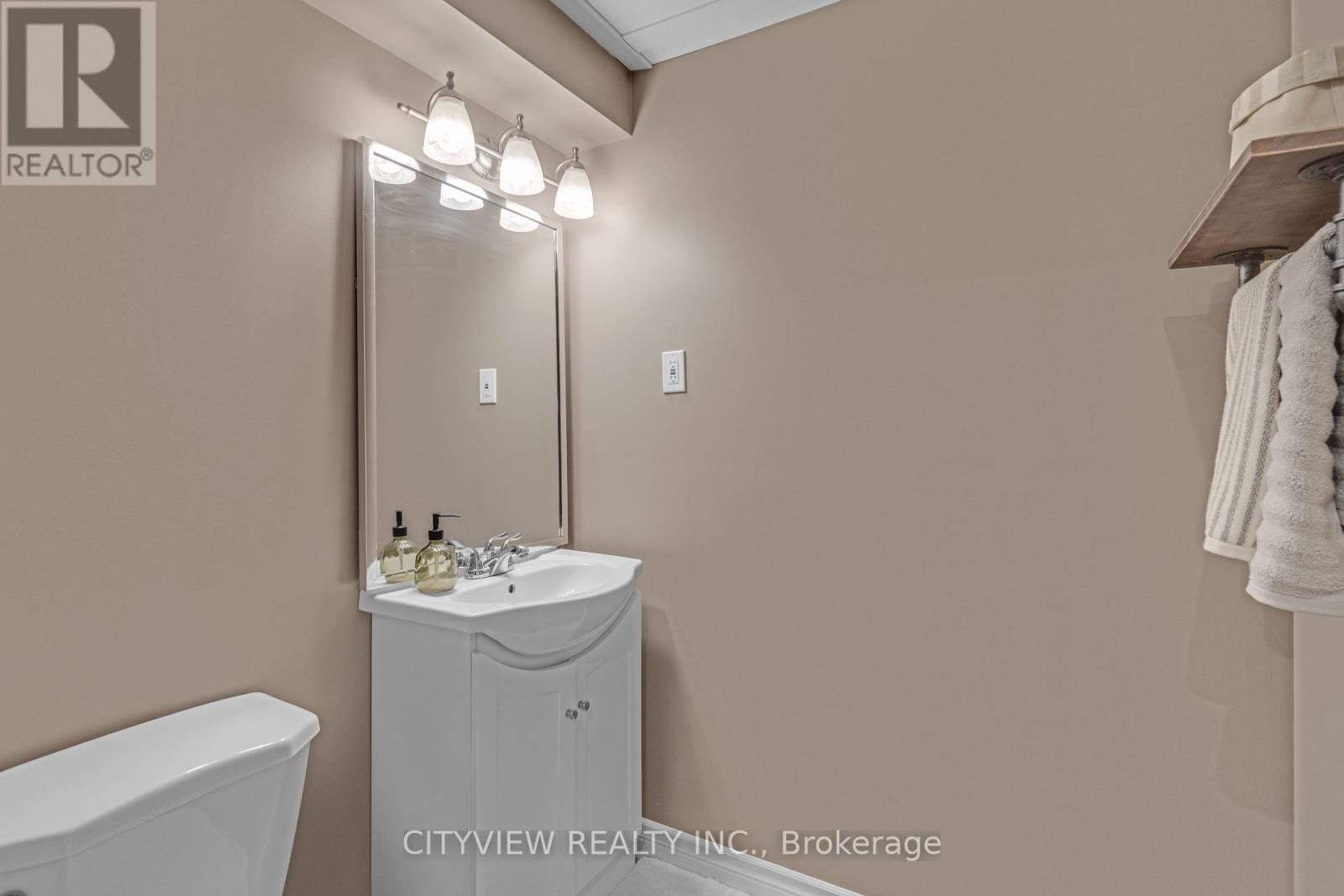41 Bellagio Avenue, Hamilton, Ontario  L0R 1P0 - Photo 21 - X12464368
