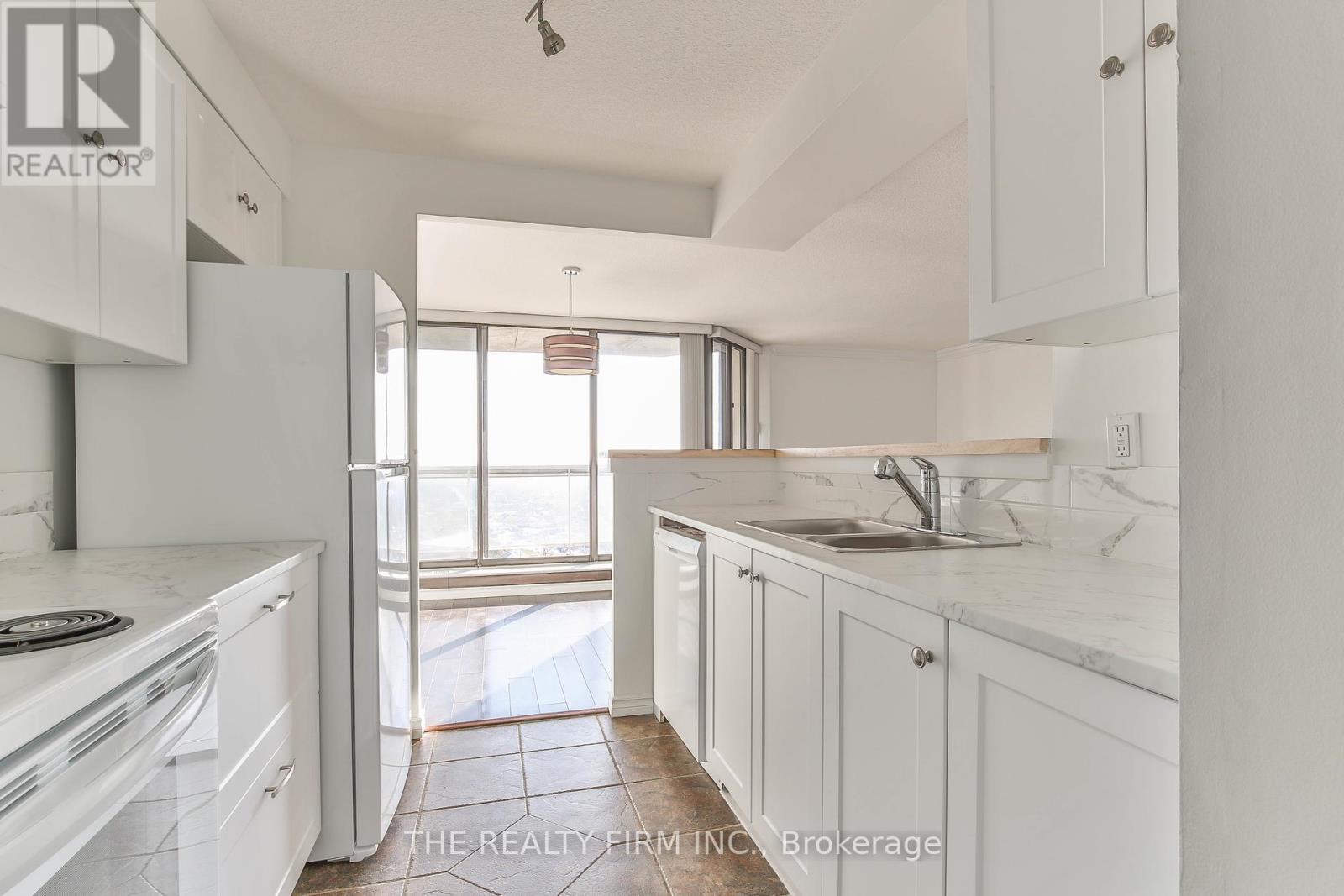 2605 - 323 Colborne Street, London East, Ontario  N6B 3N8 - Photo 12 - X12464372
