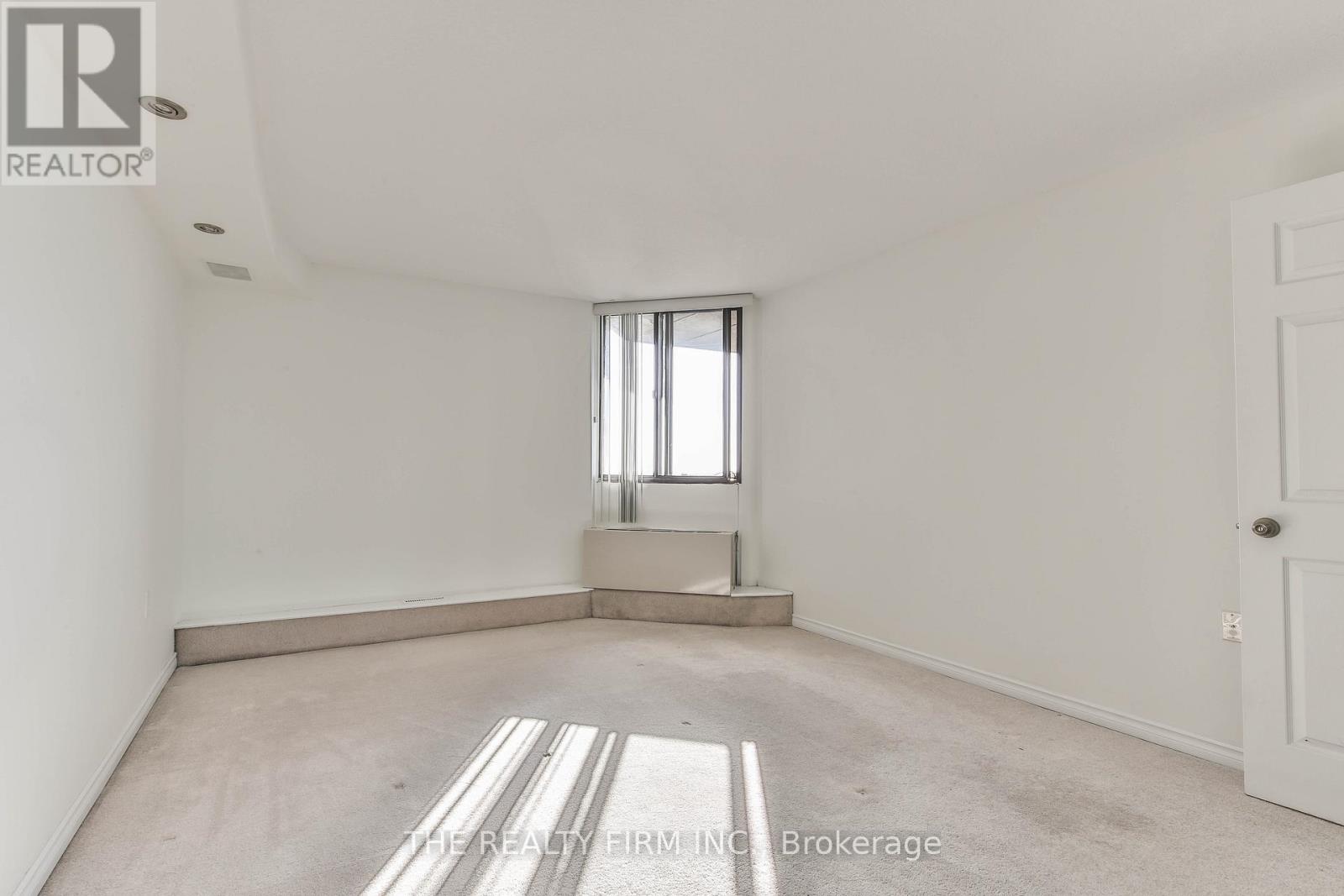 2605 - 323 Colborne Street, London East, Ontario  N6B 3N8 - Photo 19 - X12464372