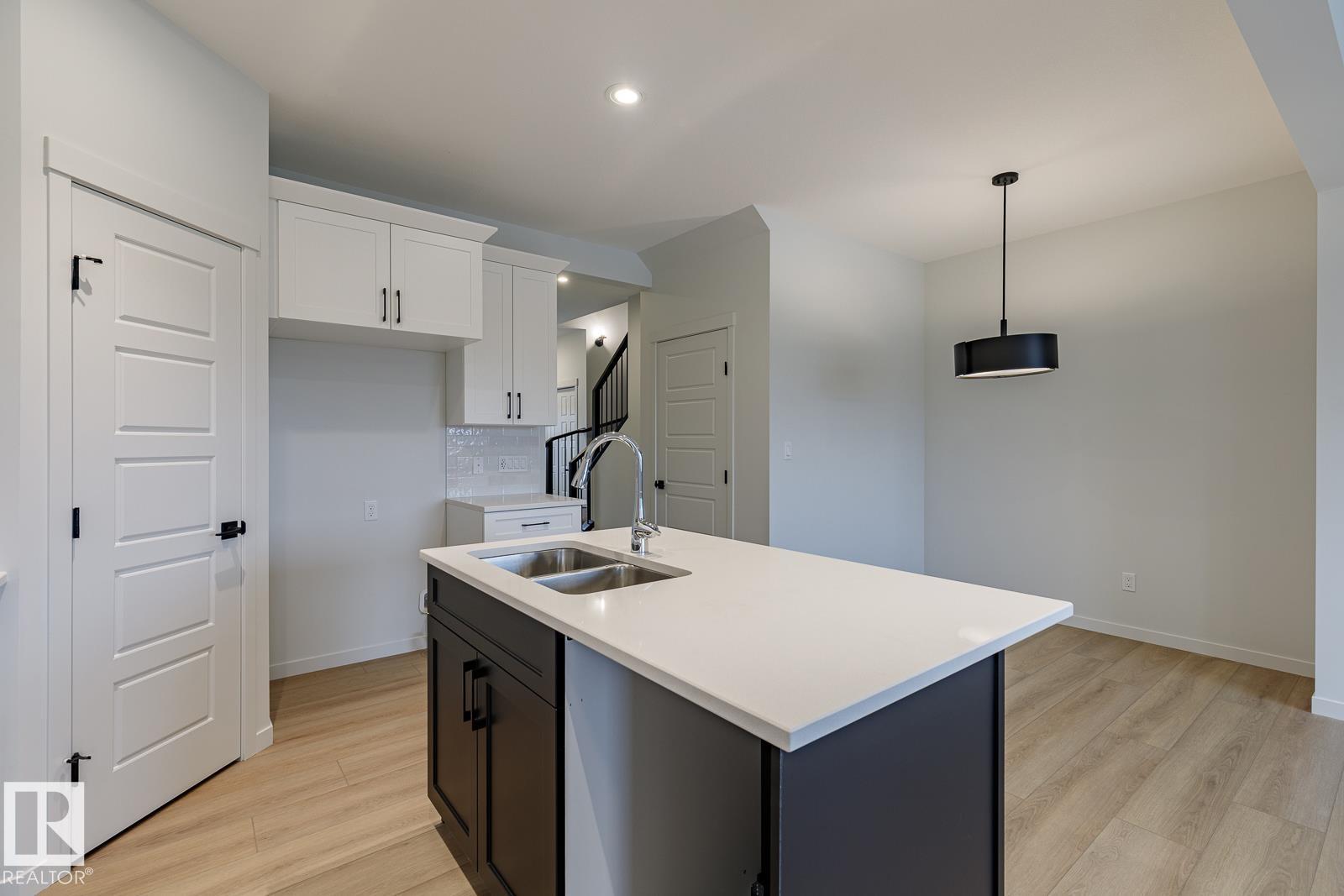 6324 175 Av Nw, Edmonton, Alberta  T5Y 4H2 - Photo 14 - E4462215