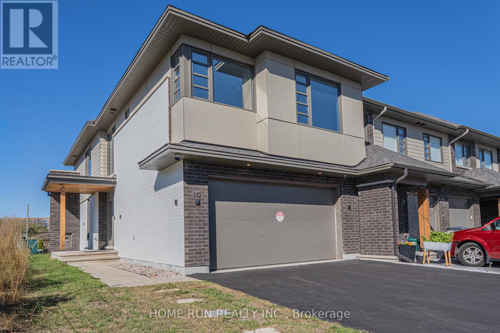 115 LONGWORTH AVENUE, Ottawa, Ontario
