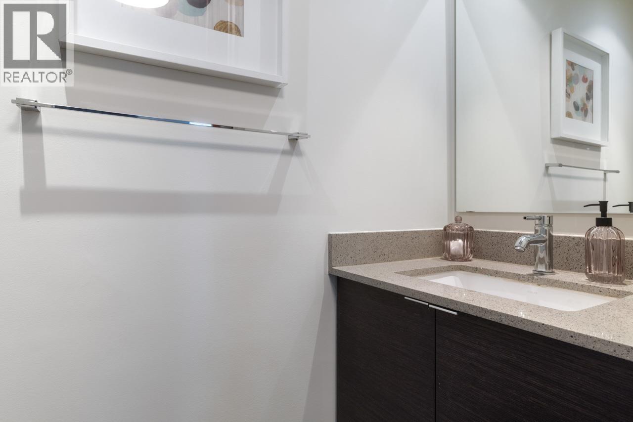 188 Chesterfield Avenue, North Vancouver, British Columbia  V7M 0A4 - Photo 3 - R3058934