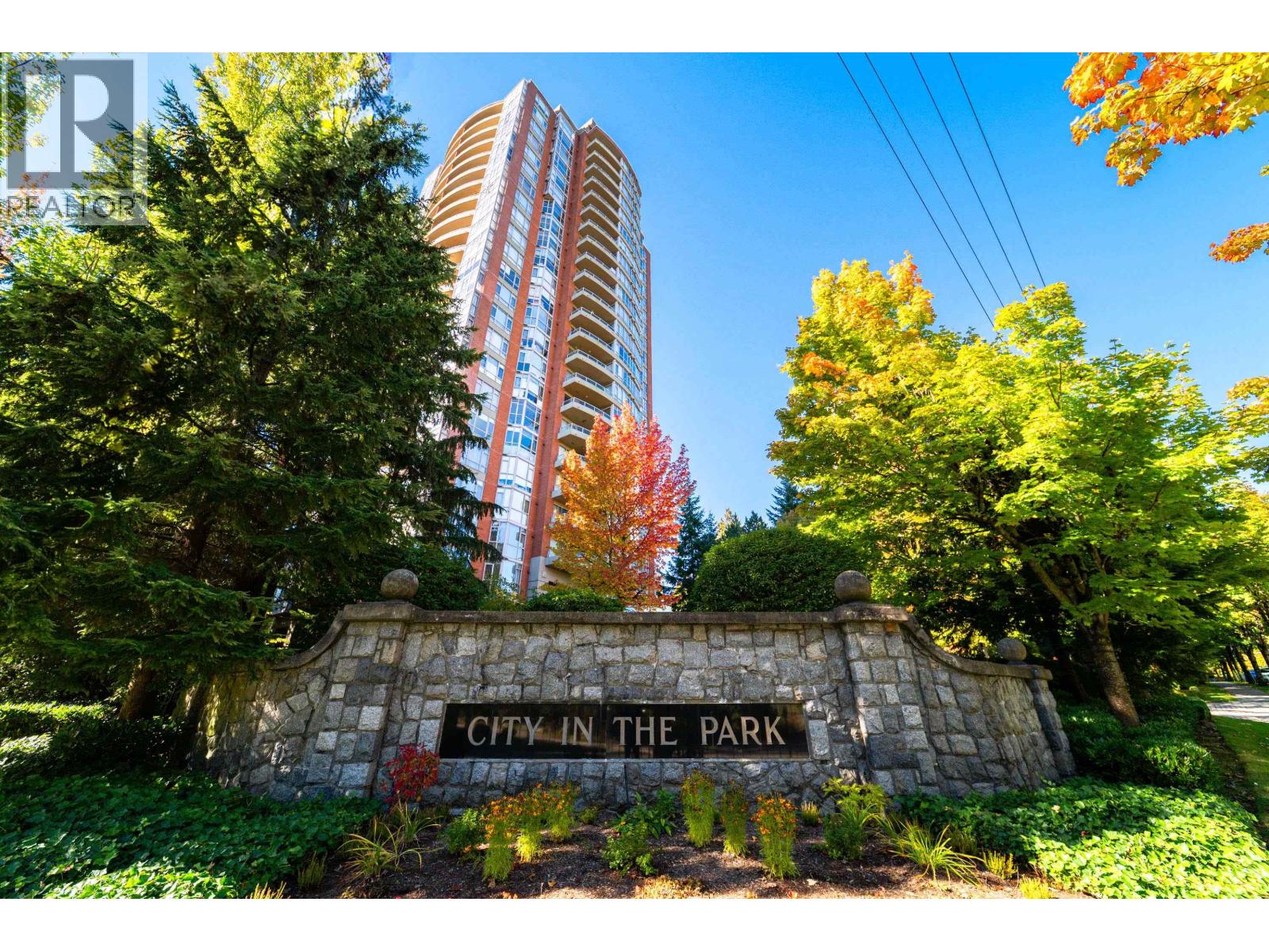 304 6888 Station Hill Drive, Burnaby, British Columbia  V3N 4X5 - Photo 1 - R3058942