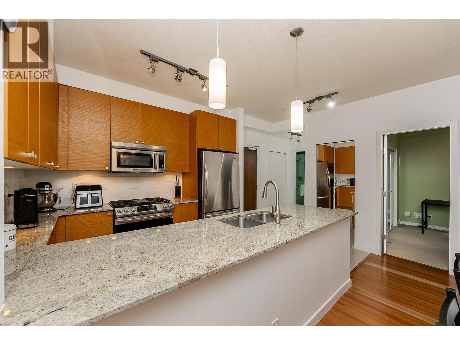 310 101 Morrissey Road, Port Moody, British Columbia  V3H 0E6 - Photo 6 - R3058945