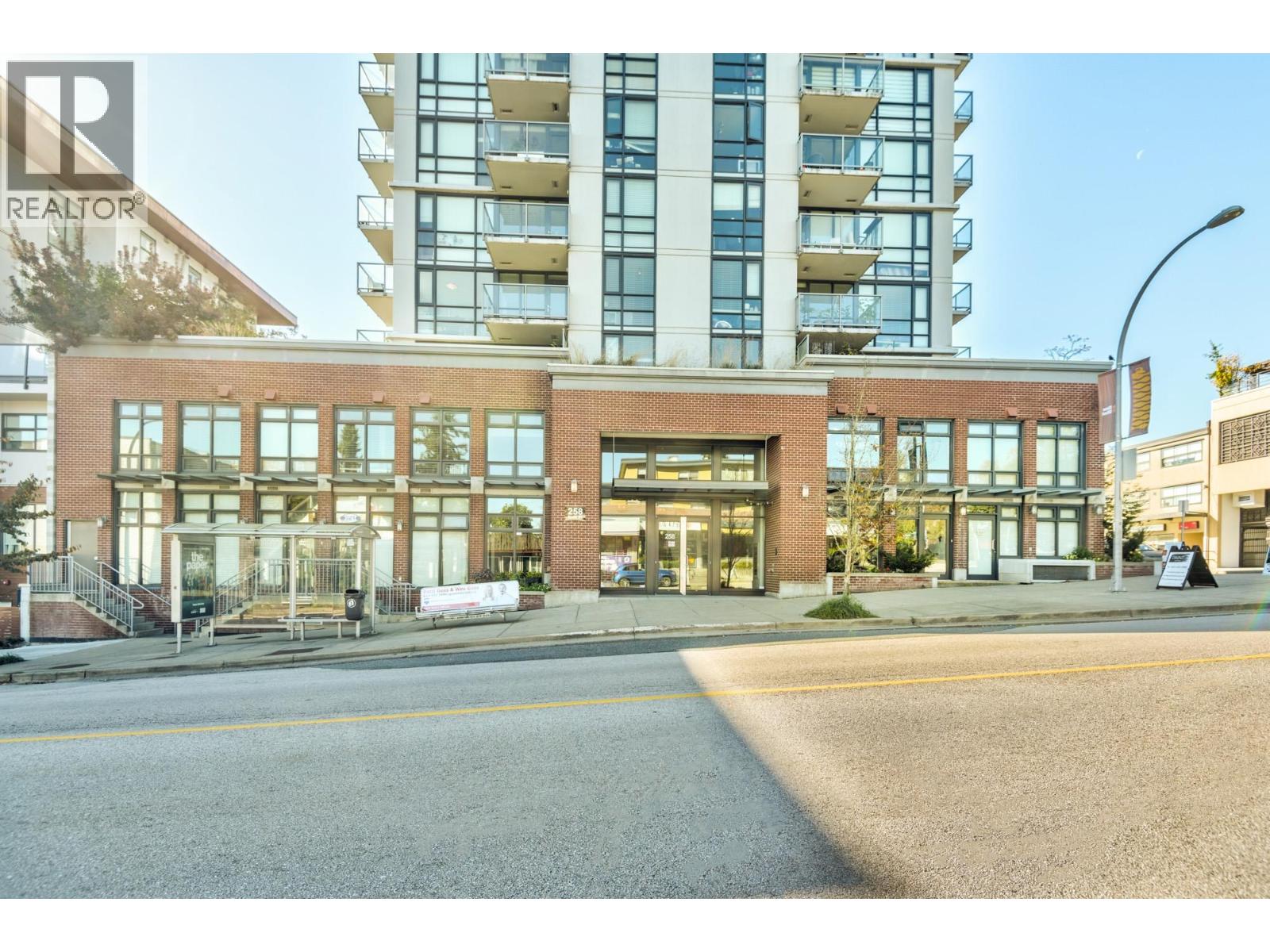 404 258 Sixth Street, New Westminster, British Columbia  V3L 0G6 - Photo 3 - R3058946