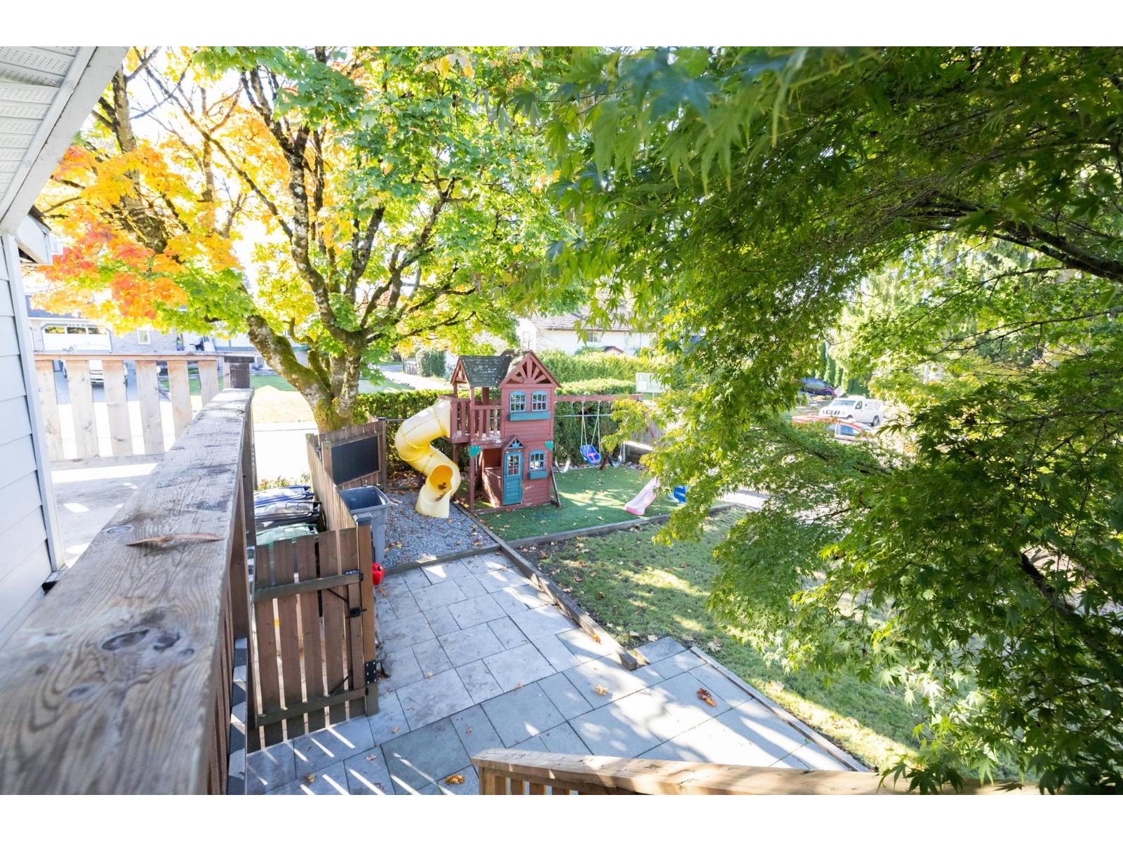 11585 Royal Crescent, Surrey, British Columbia  V3V 6V5 - Photo 15 - R3058554