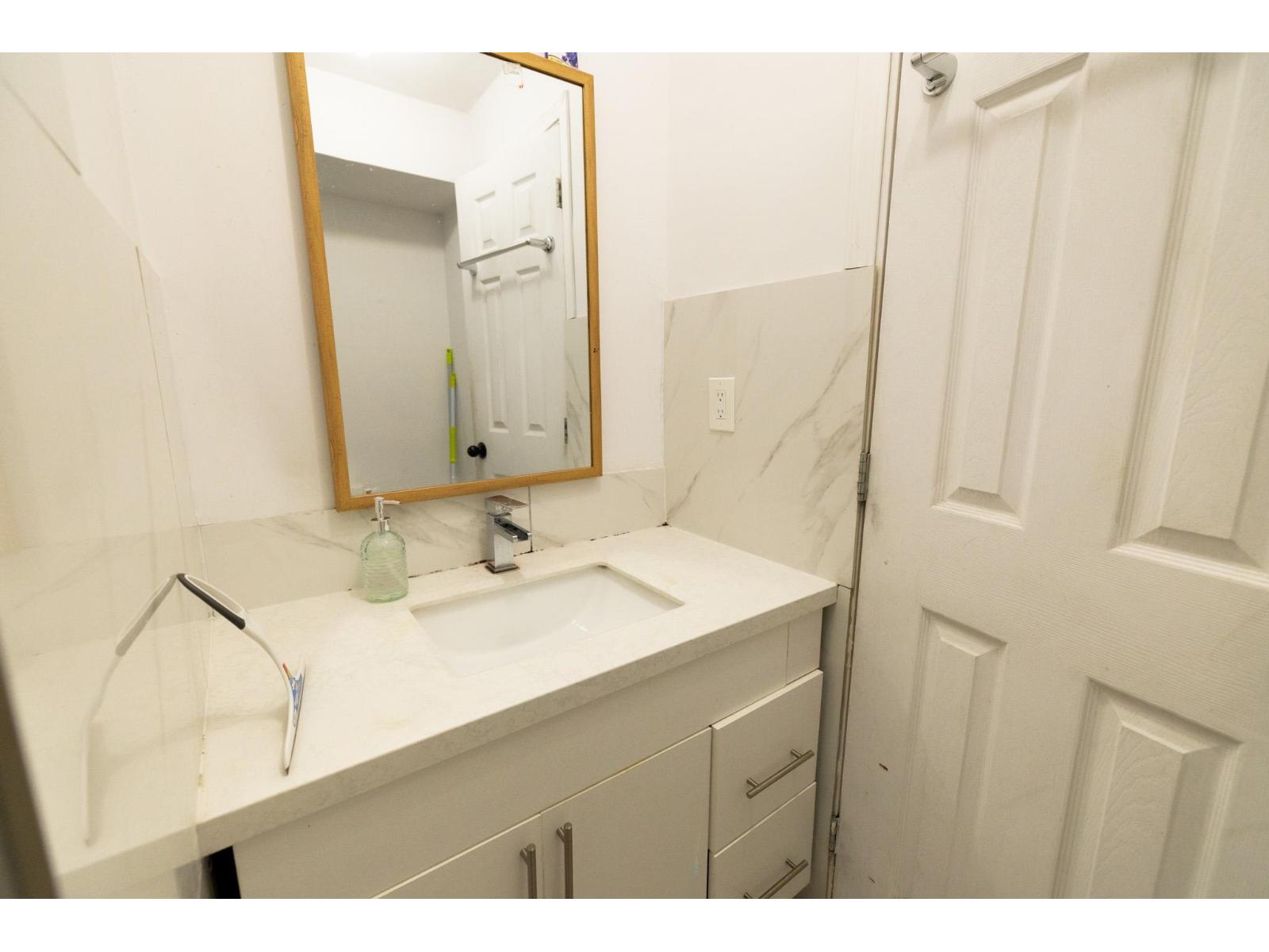 11585 Royal Crescent, Surrey, British Columbia  V3V 6V5 - Photo 18 - R3058554