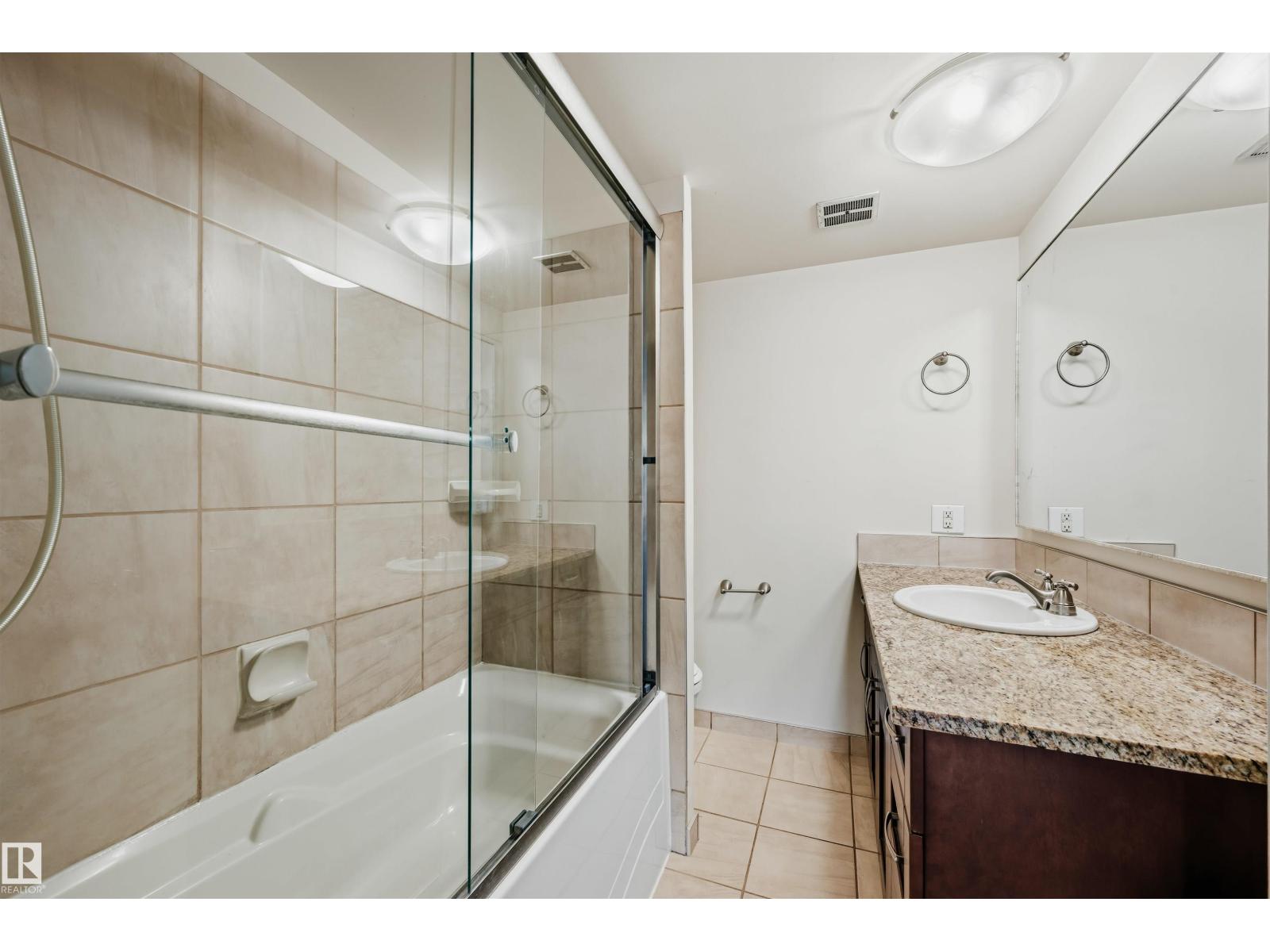 Unknown Address, ,     - Photo 12 - E4462219