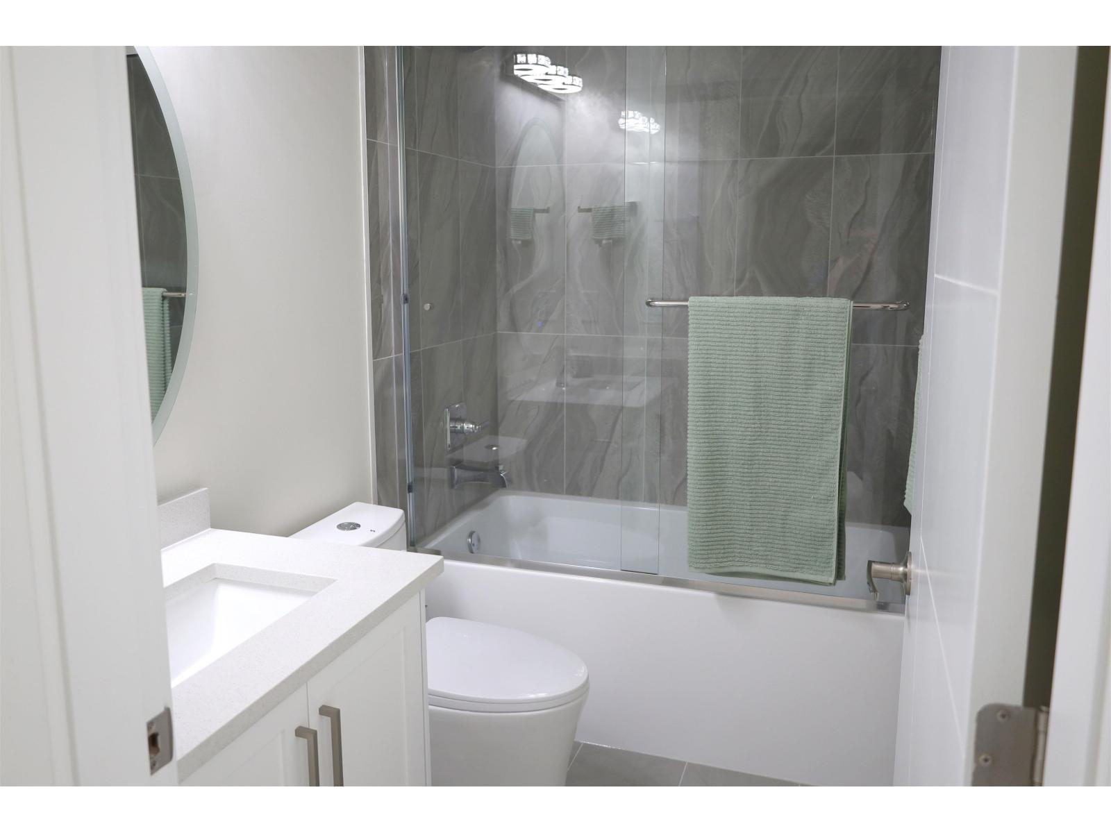 27 8181 135a Street, Surrey, British Columbia  V3W 3N8 - Photo 8 - R3058855