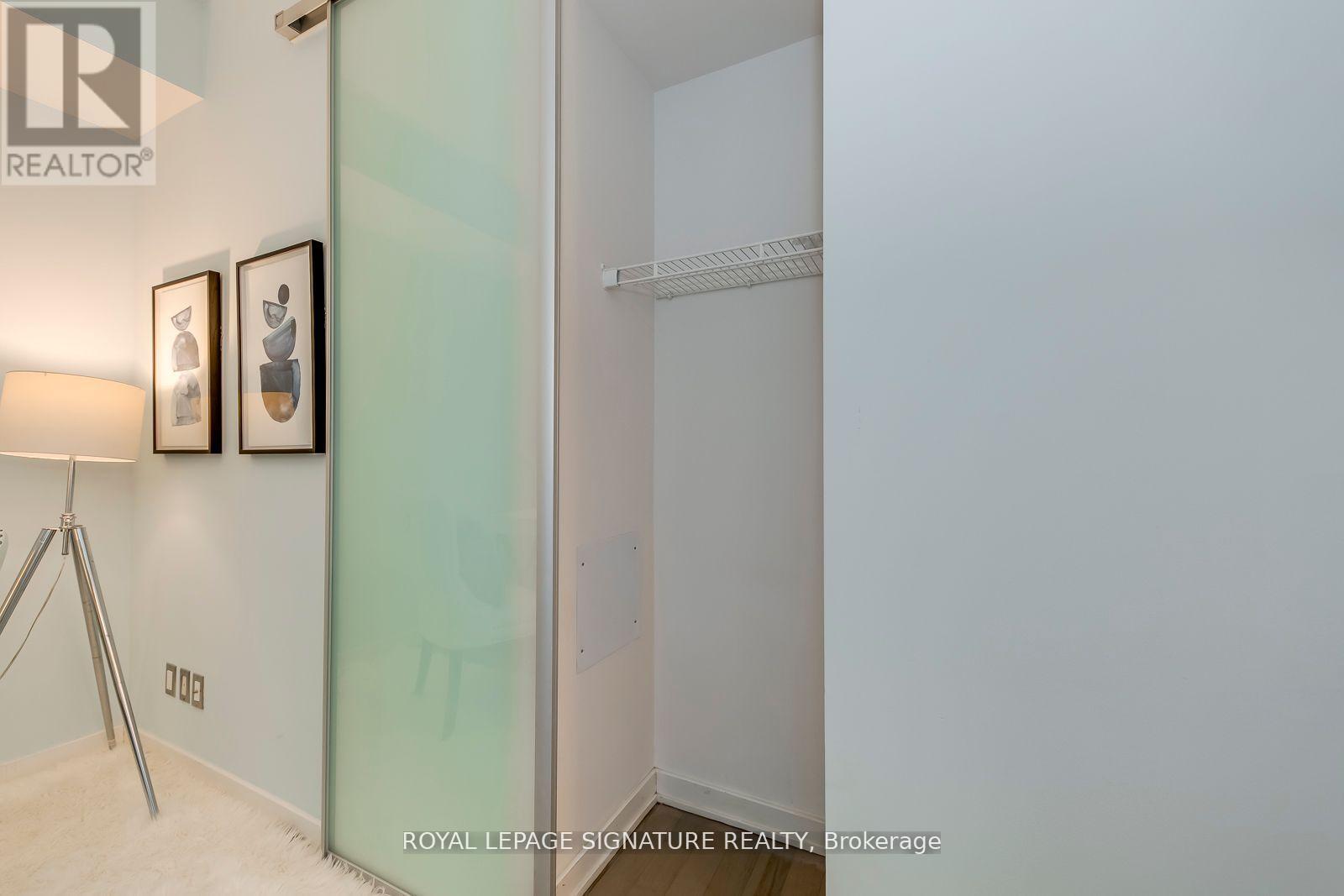 3001 - 33 Charles Street E, Toronto, Ontario  M4Y 0A2 - Photo 9 - C12464373