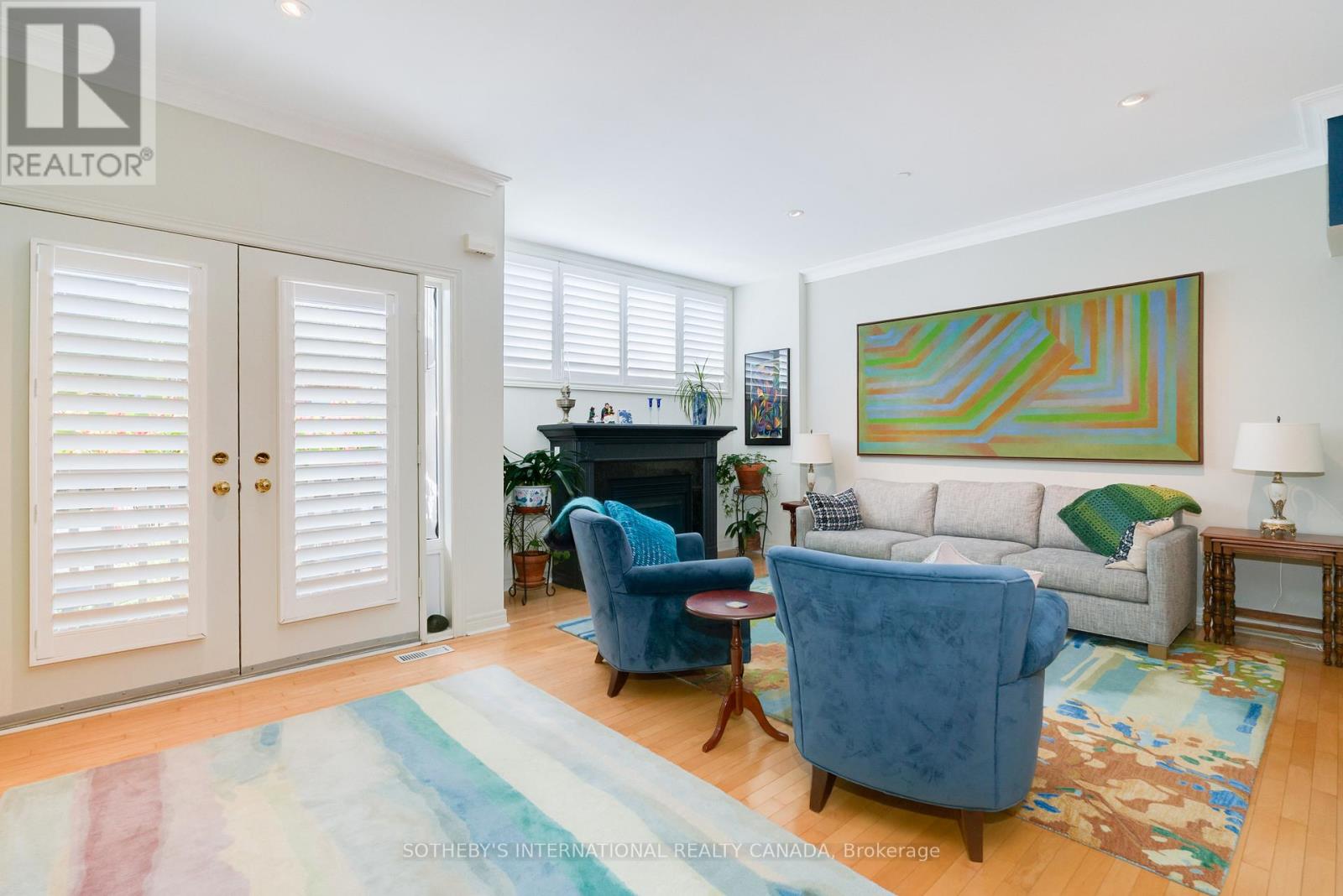 33 Broadcast Lane, Toronto, Ontario  M4X 1X7 - Photo 15 - C12464386