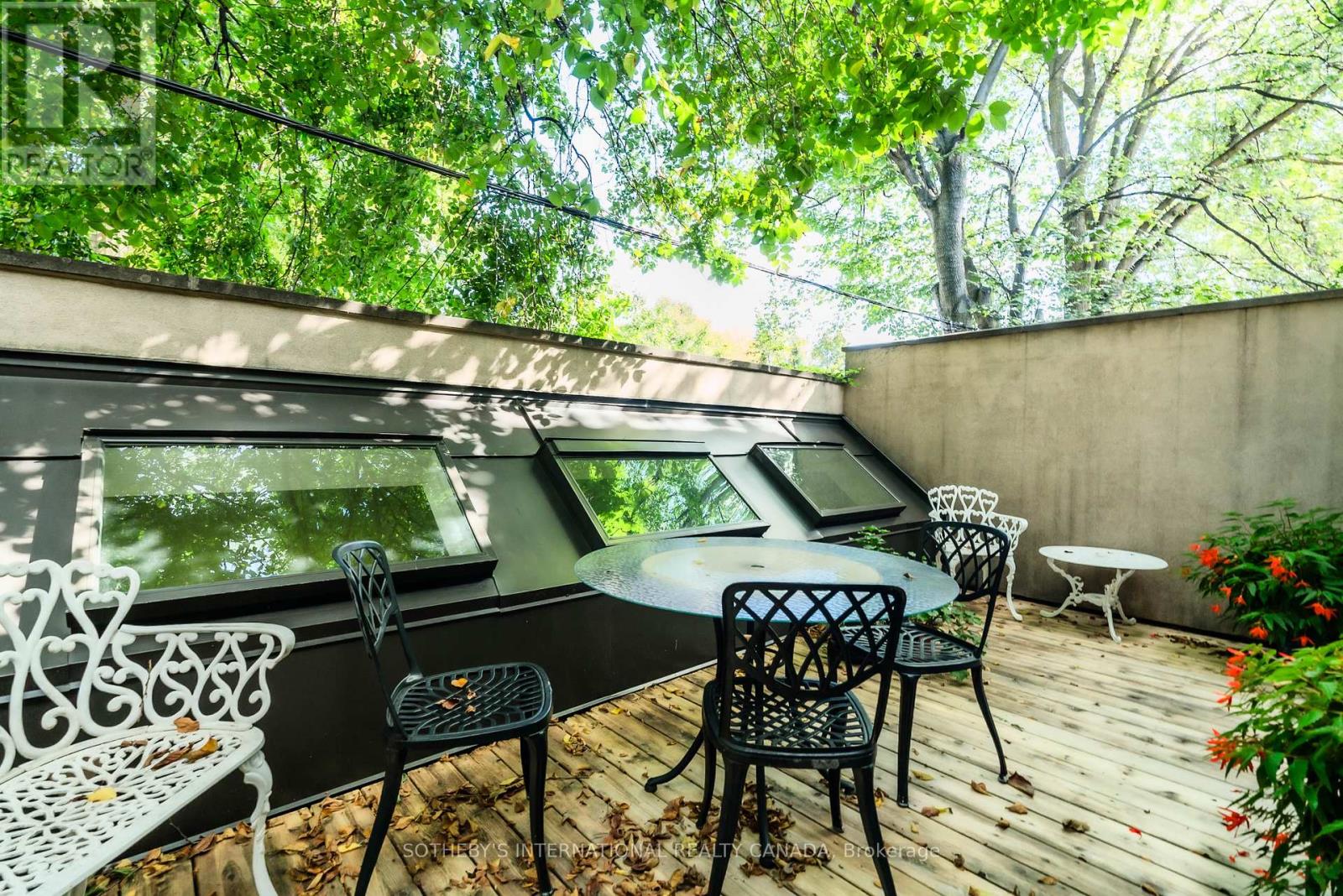 33 Broadcast Lane, Toronto, Ontario  M4X 1X7 - Photo 28 - C12464386