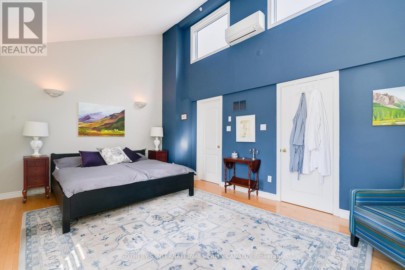 33 Broadcast Lane, Toronto, Ontario  M4X 1X7 - Photo 33 - C12464386