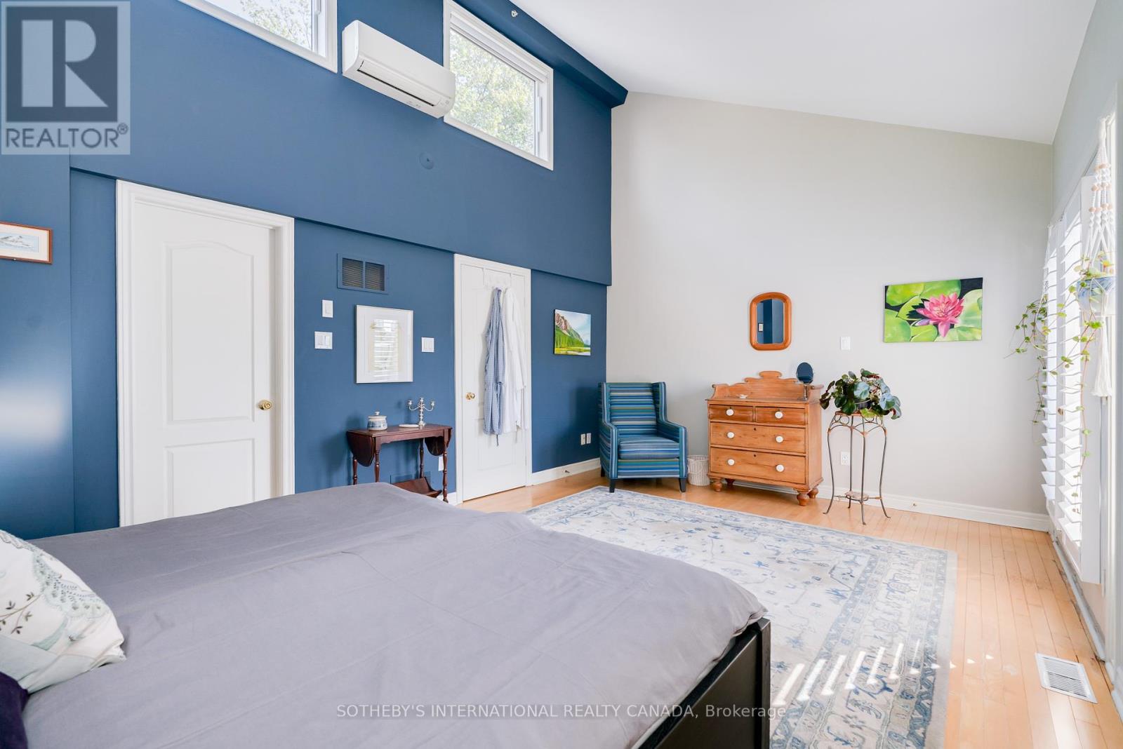 33 Broadcast Lane, Toronto, Ontario  M4X 1X7 - Photo 34 - C12464386