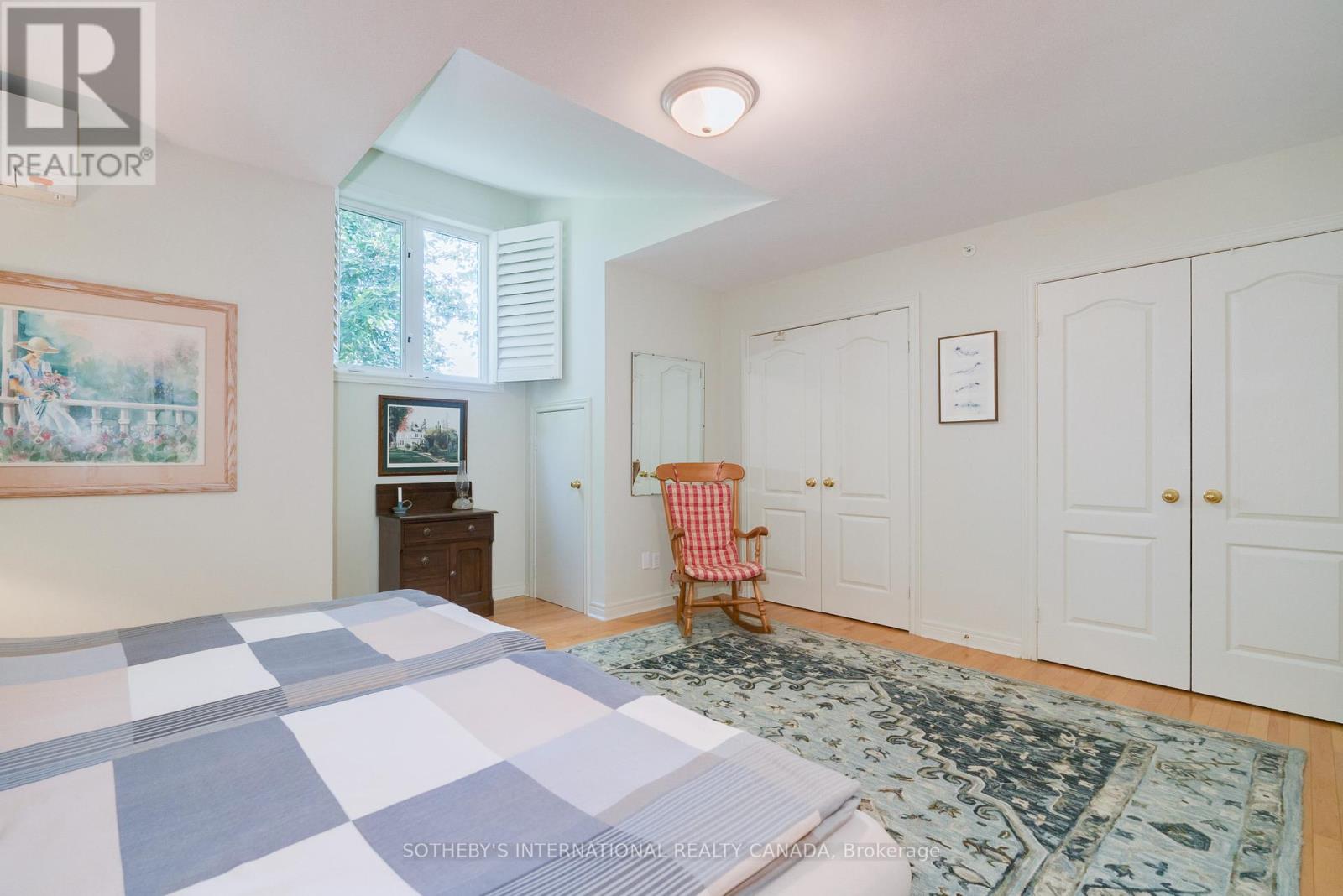 33 Broadcast Lane, Toronto, Ontario  M4X 1X7 - Photo 40 - C12464386
