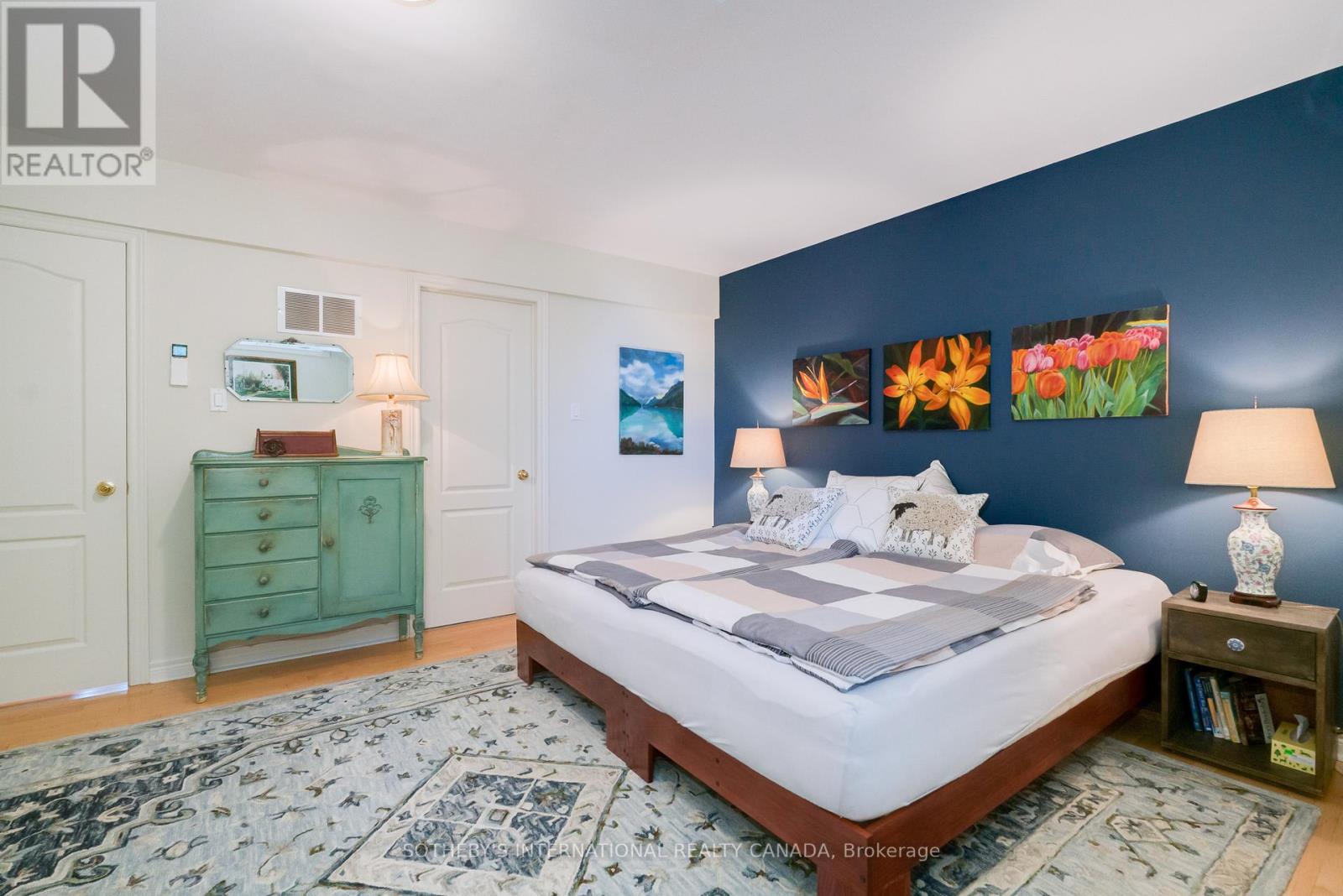 33 Broadcast Lane, Toronto, Ontario  M4X 1X7 - Photo 41 - C12464386