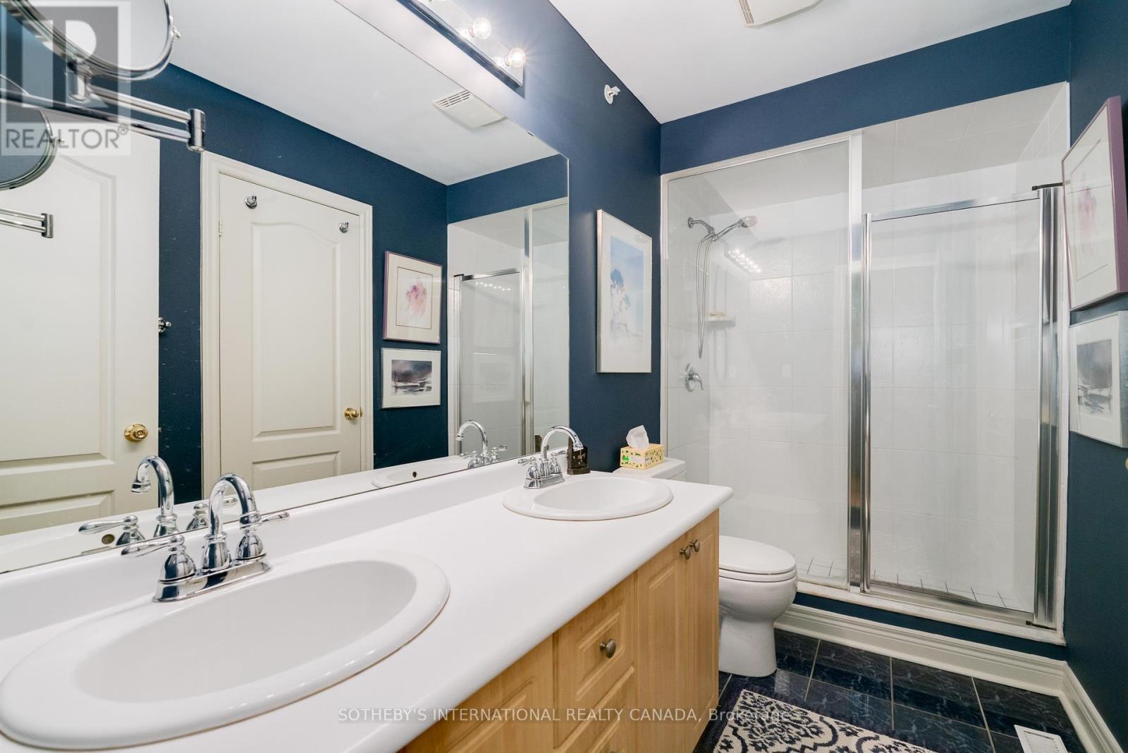 33 Broadcast Lane, Toronto, Ontario  M4X 1X7 - Photo 43 - C12464386