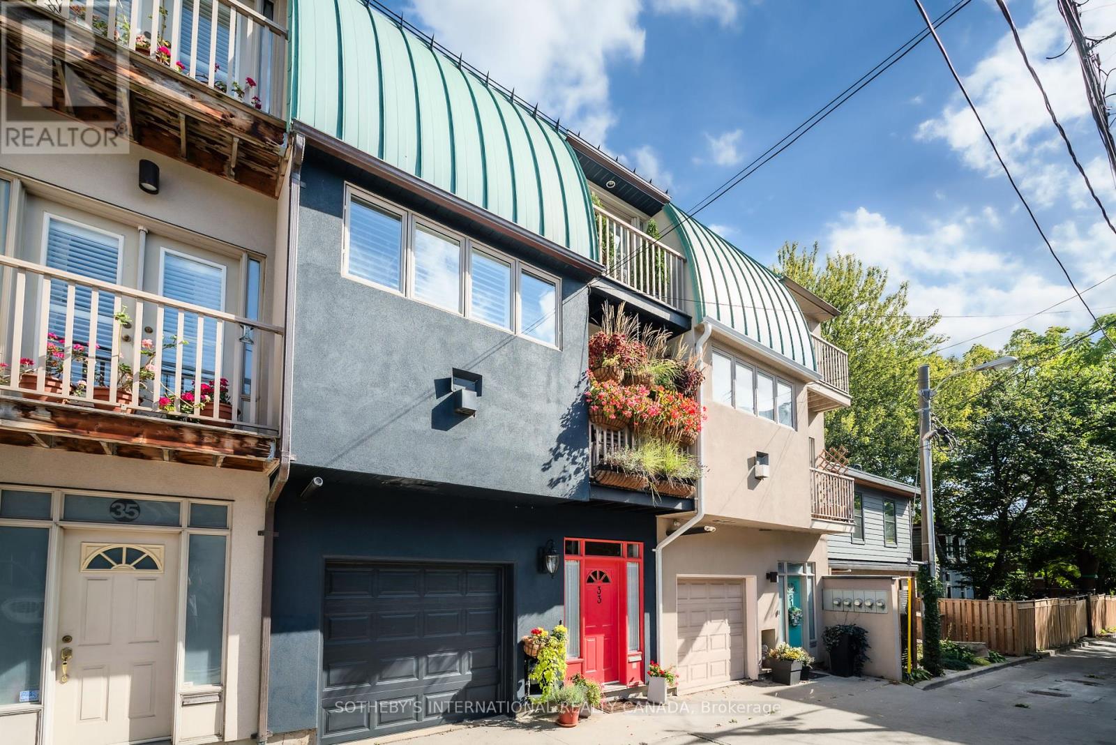 33 Broadcast Lane, Toronto, Ontario  M4X 1X7 - Photo 46 - C12464386