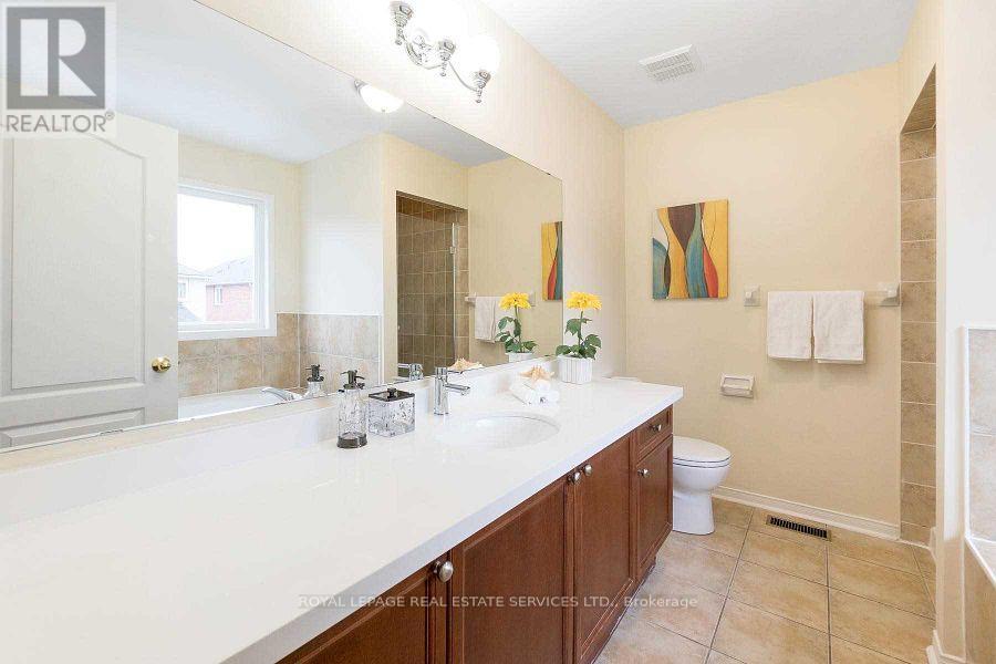 Upper - 3269 Respond Road, Mississauga, Ontario  L5M 7X5 - Photo 8 - W12464090