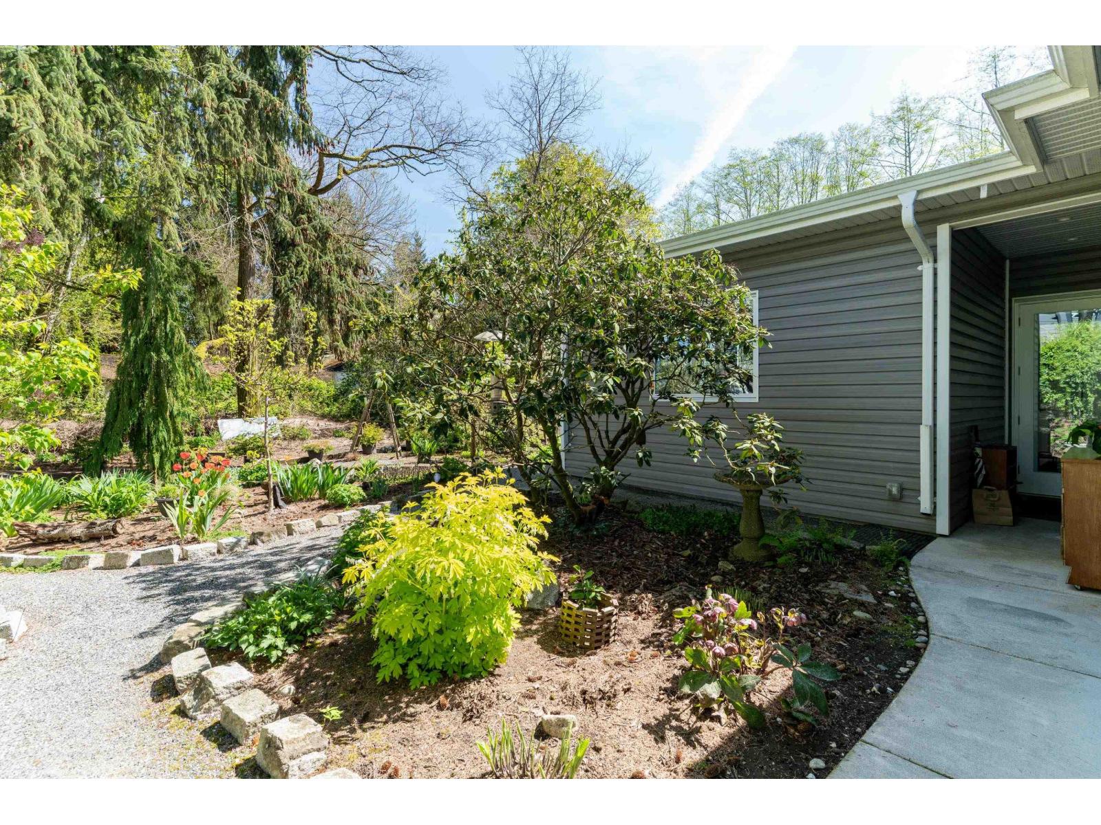 17123 0 Avenue, Surrey, British Columbia  V3Z 9P2 - Photo 38 - R2991369