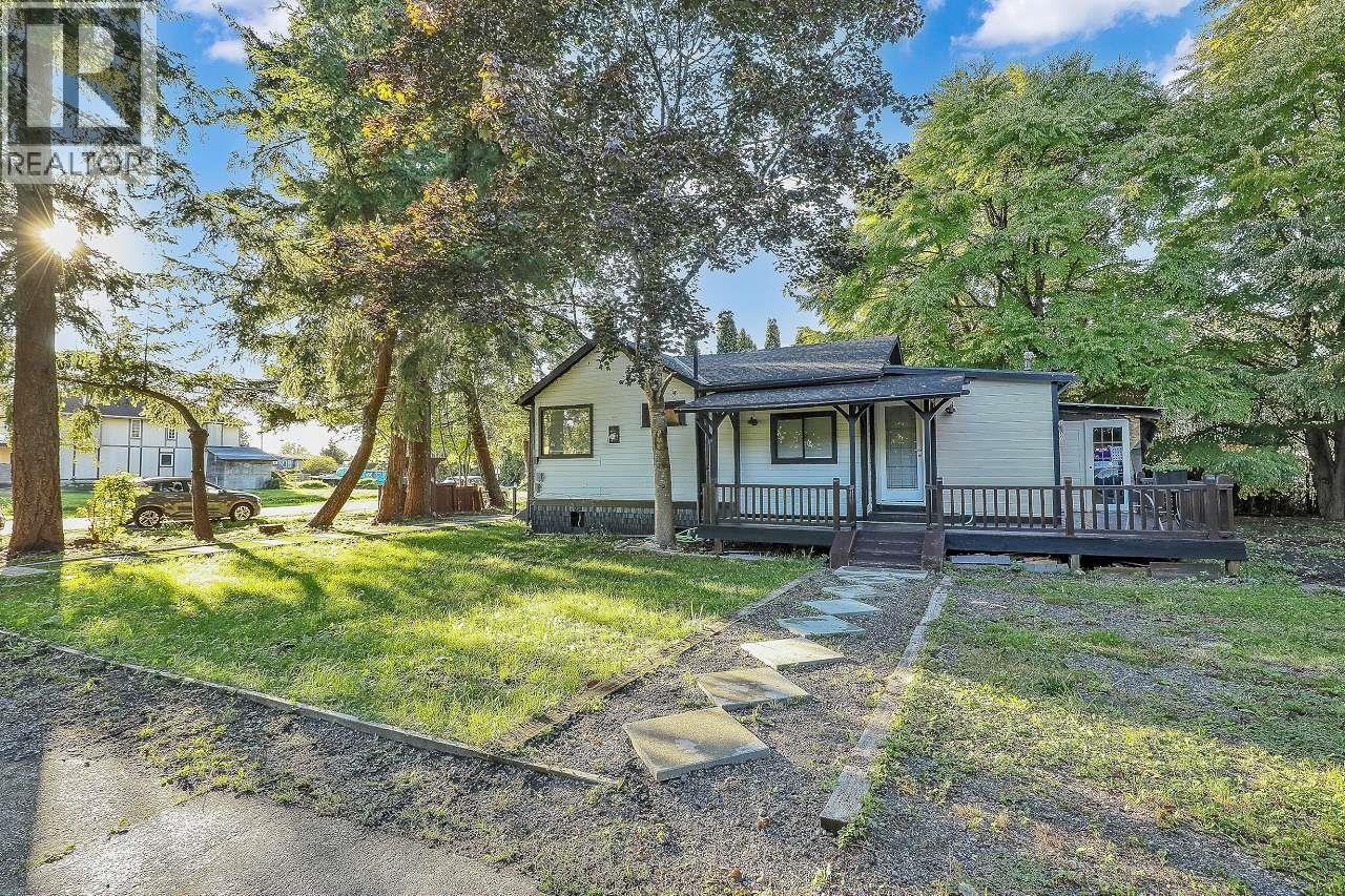 7822 WILLARD STREET, Burnaby, British Columbia