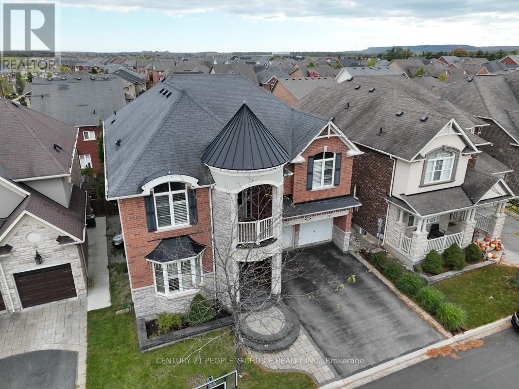 318 Laundon Terrace, Milton, Ontario  L9T 7N9 - Photo 3 - W12464378