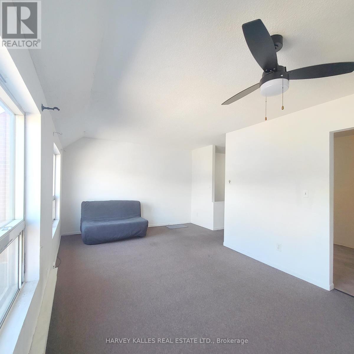 A - 3823 Lakeshore Boulevard W, Toronto, Ontario  M8W 1R2 - Photo 3 - W12464379