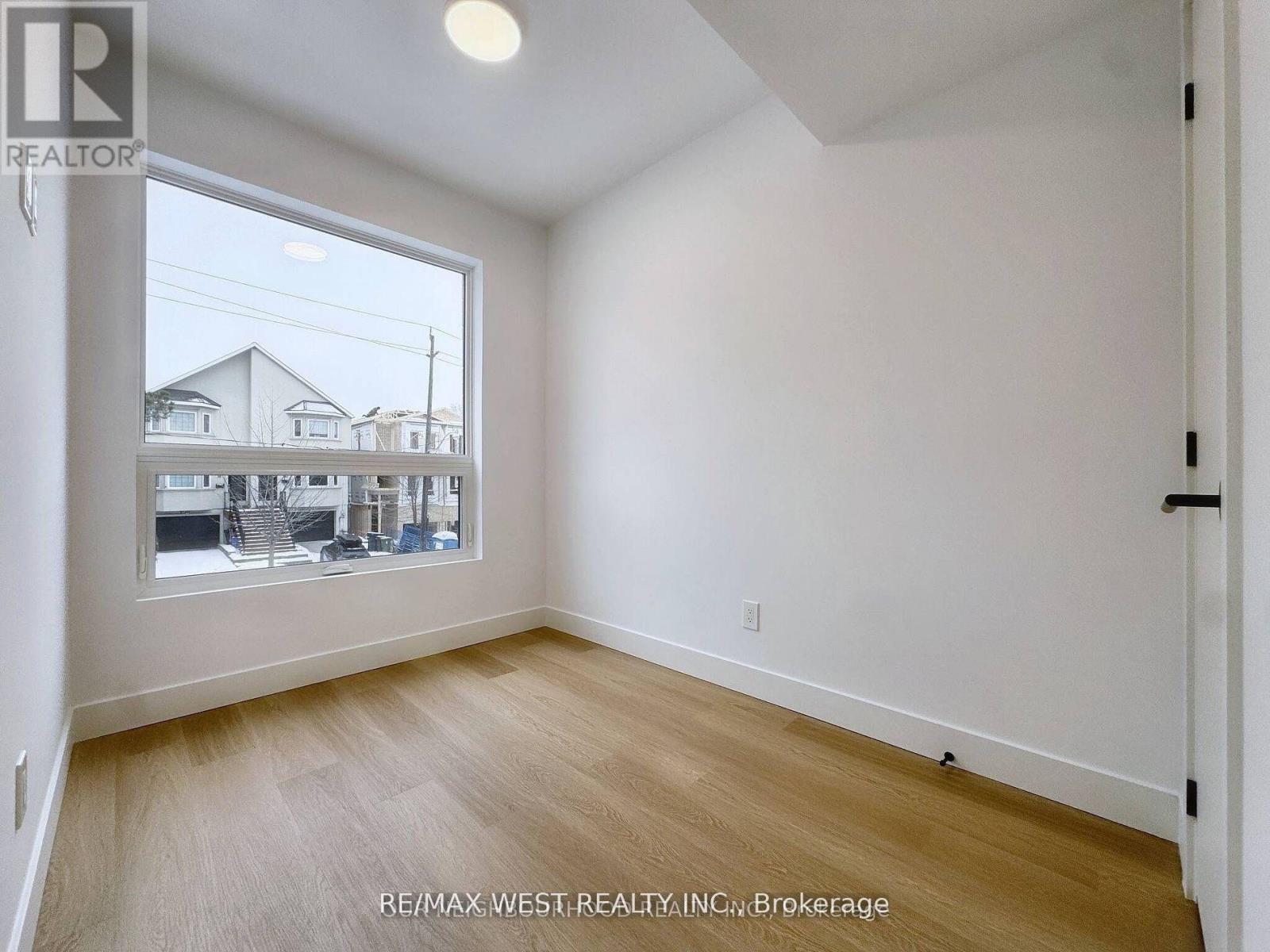 49 Morningside Avenue, Toronto, Ontario  M6S 1C6 - Photo 41 - W12464392