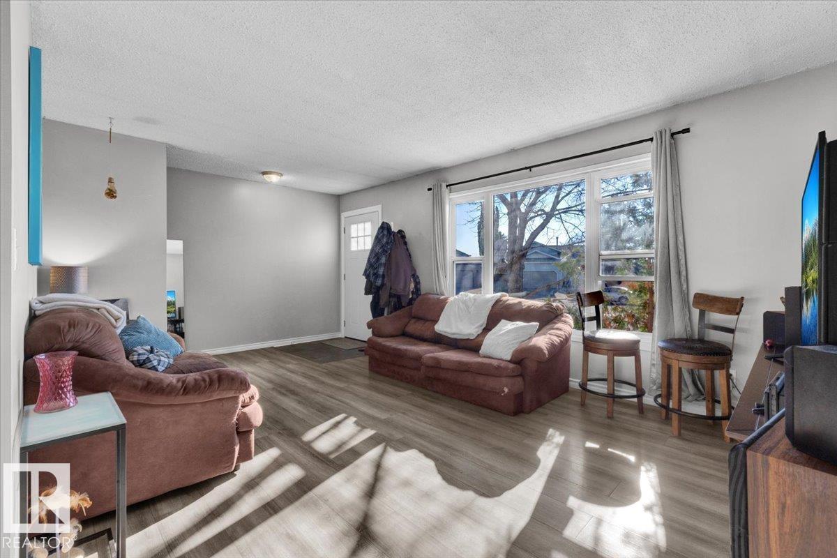 6 Glendale Cr, Stony Plain, Alberta  T7Z 1A8 - Photo 4 - E4462223