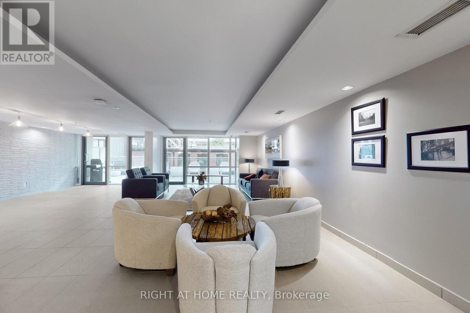 Level 2 Party Room - 508 Wellington Street W, Toronto, Ontario  M5V 0K8 - Photo 14 - C12464398