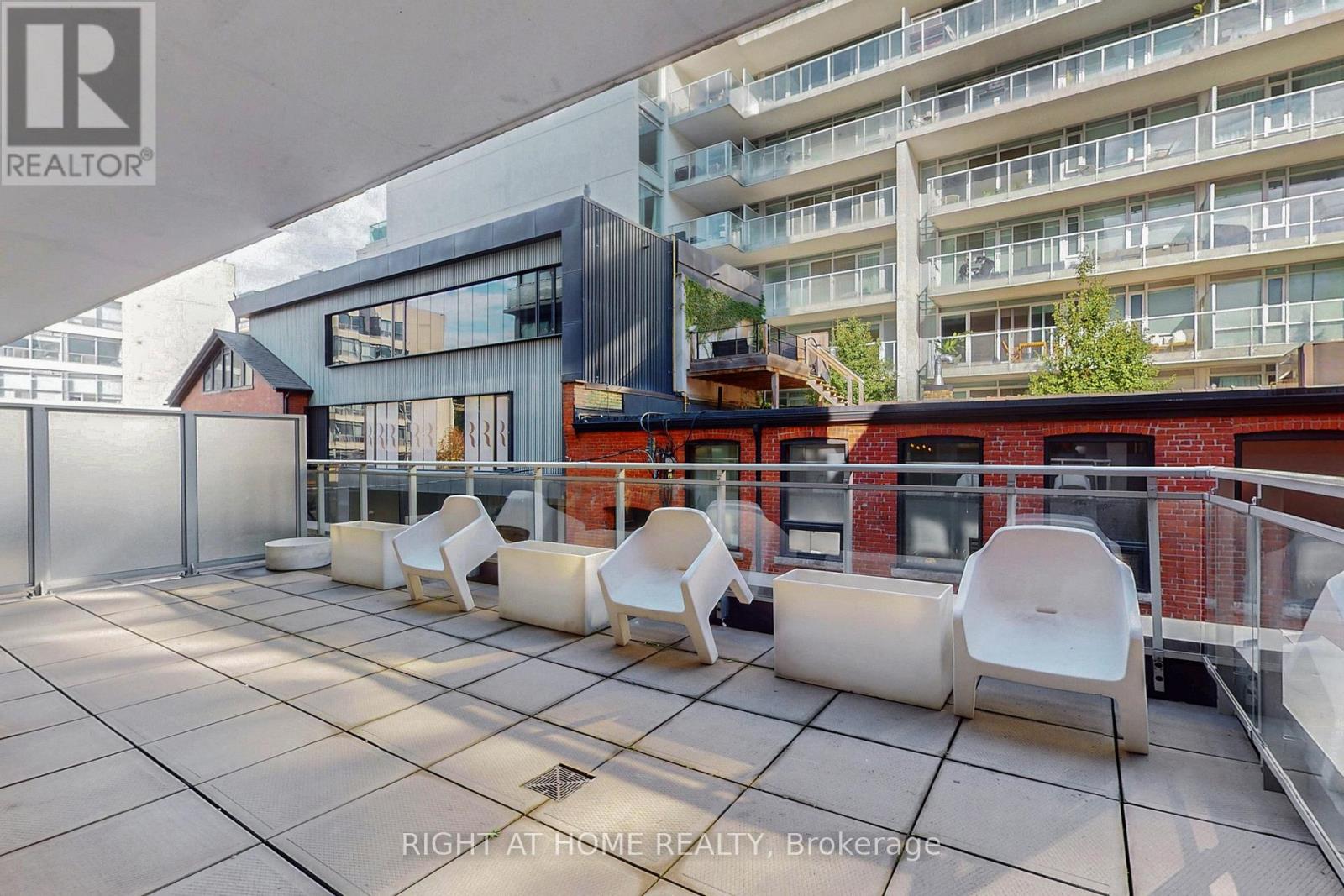 Level 2 Party Room - 508 Wellington Street W, Toronto, Ontario  M5V 0K8 - Photo 27 - C12464398