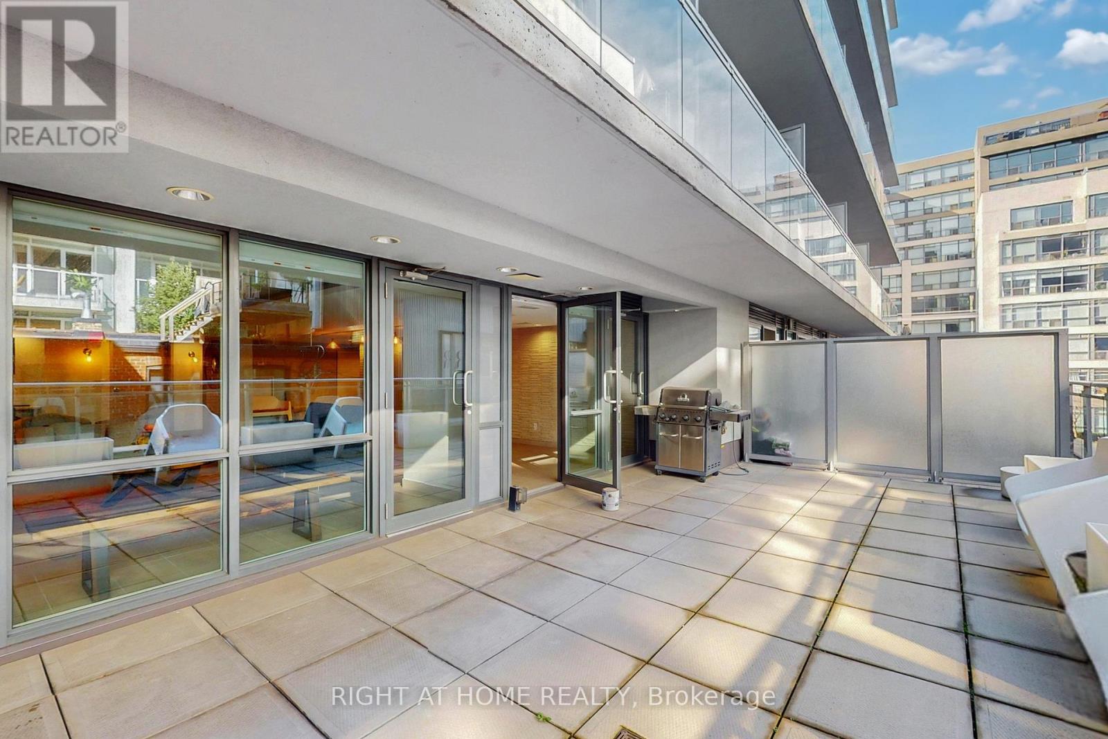 Level 2 Party Room - 508 Wellington Street W, Toronto, Ontario  M5V 0K8 - Photo 29 - C12464398