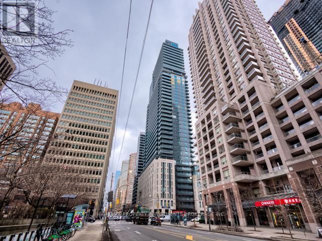 618 - 955 Bay Street, Toronto, Ontario  M5S 2A2 - Photo 1 - C12464414