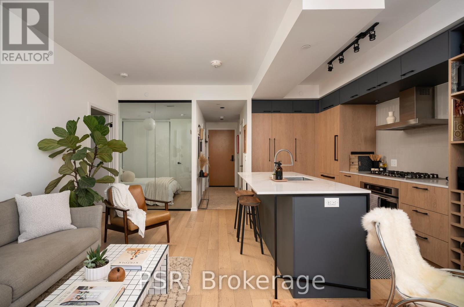 704 - 41 Dovercourt Road, Toronto, Ontario  M6J 0G6 - Photo 3 - C12464422