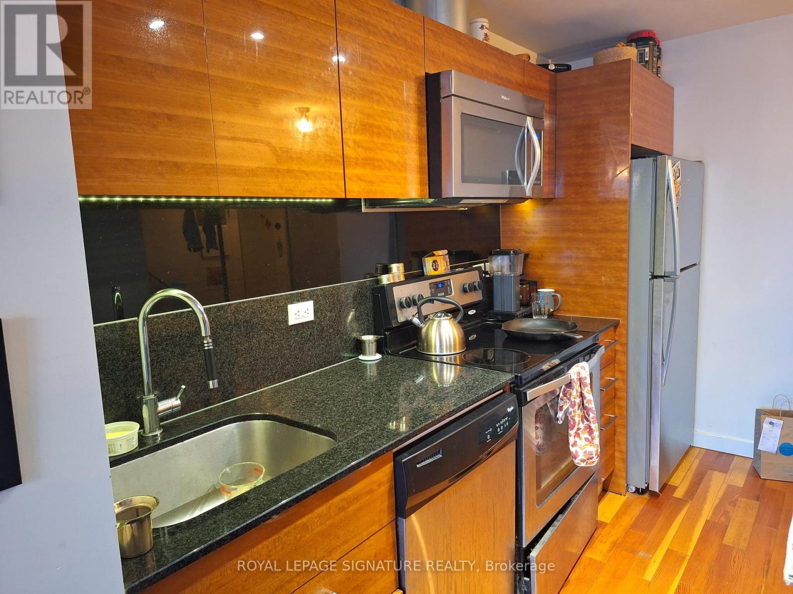 204 - 390 Cherry Street, Toronto, Ontario  M5A 0E2 - Photo 8 - C12464429