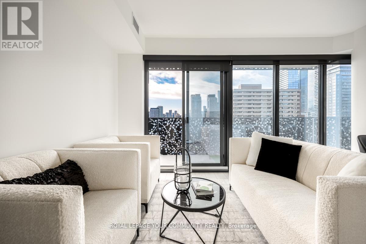 1706 - 55 Charles Street E, Toronto, Ontario  M4Y 1S9 - Photo 10 - C12464438