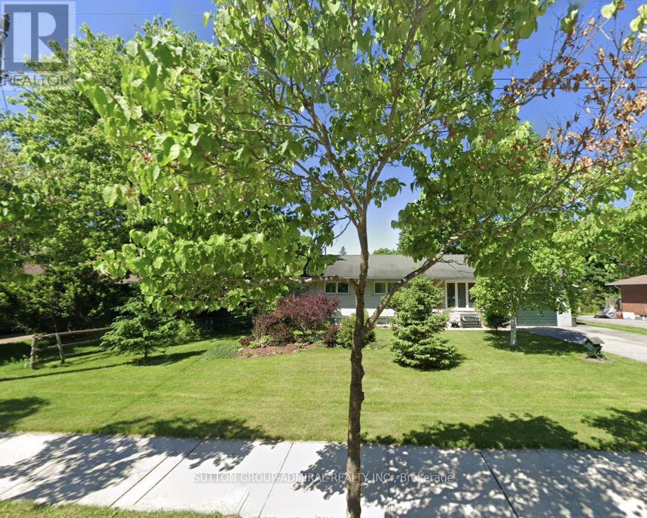 78 Belfry Drive, Newmarket, Ontario  L3Y 3G1 - Photo 1 - N12460848