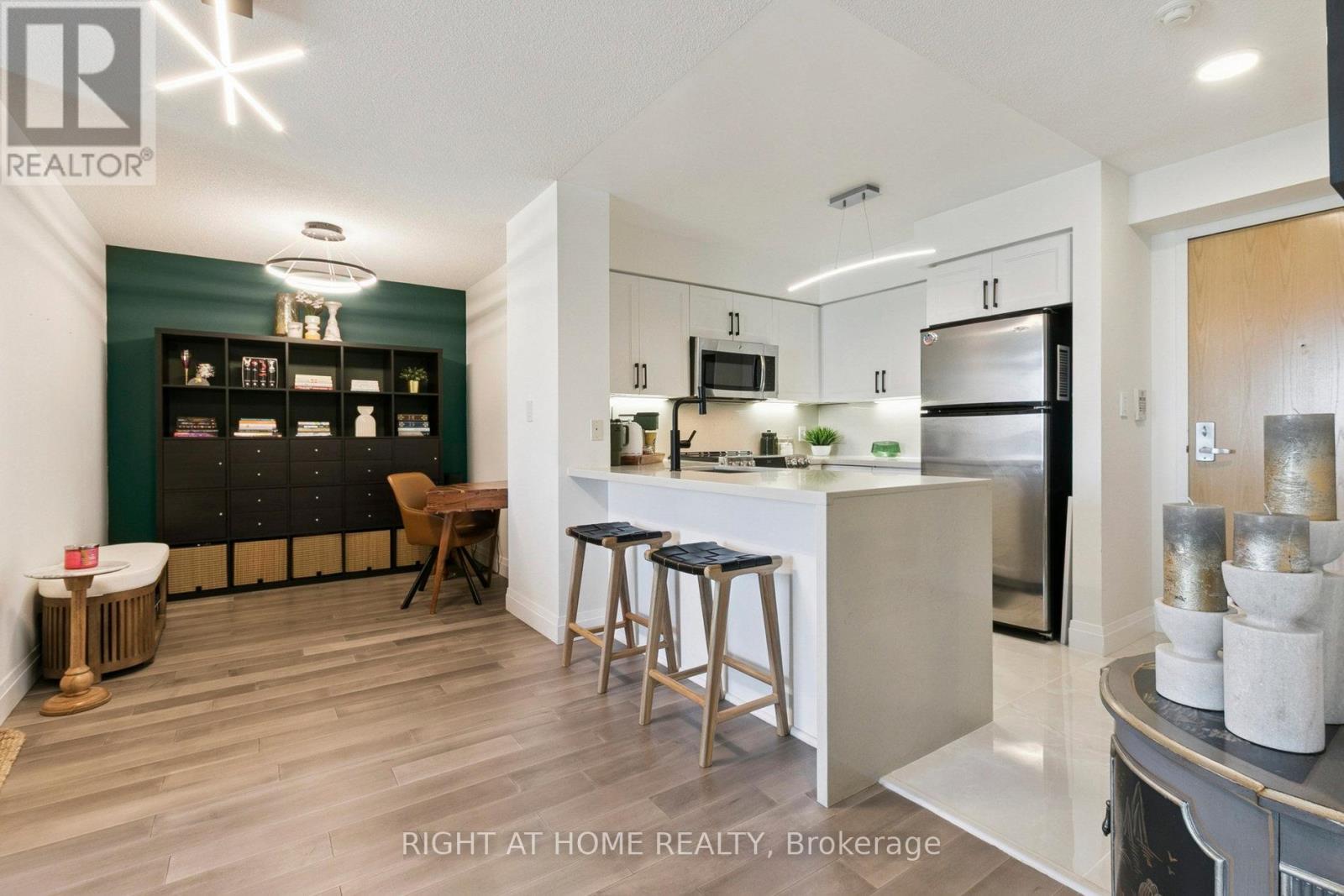 2106 - 88 GRANGEWAY AVENUE, Toronto, Ontario