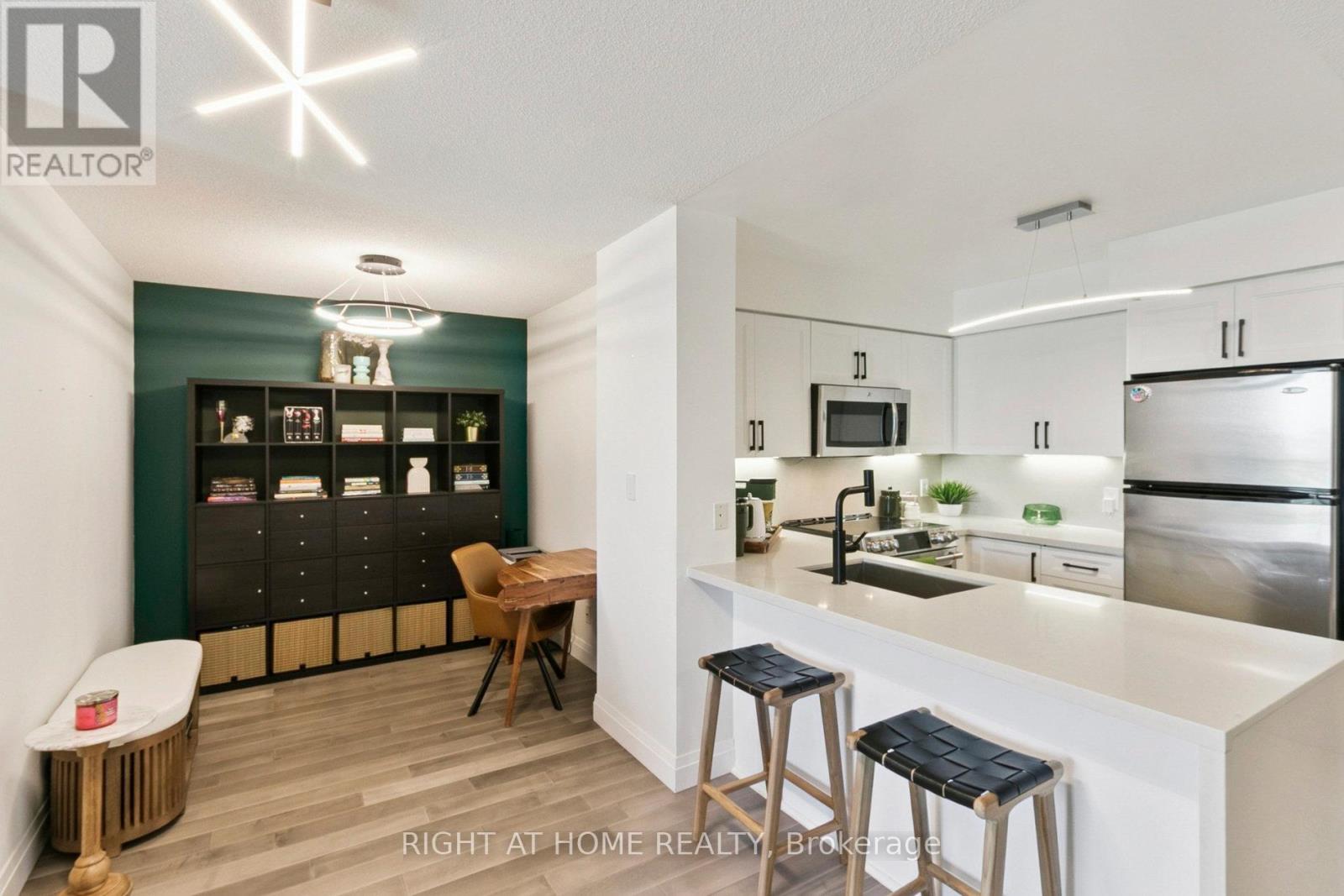 2106 - 88 Grangeway Avenue, Toronto, Ontario  M1H 0A2 - Photo 17 - E12464425