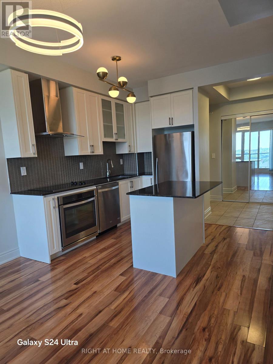 907 - 9088 Yonge Street, Richmond Hill, Ontario  L4C 0Y6 - Photo 7 - N12463953