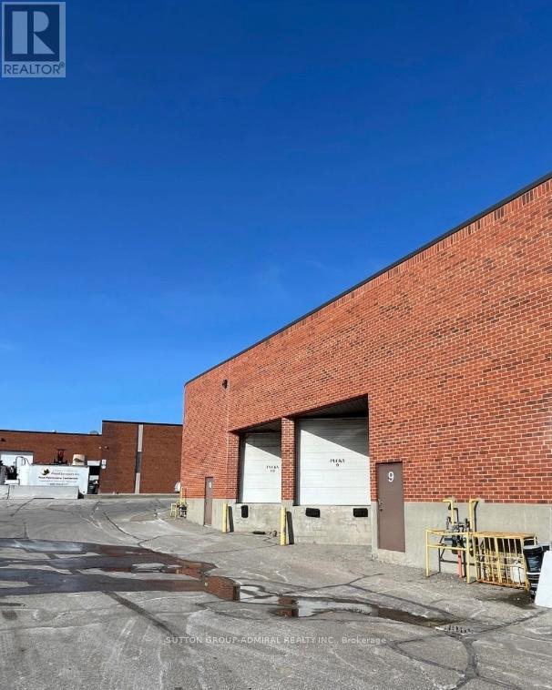 9 & 10 - 271 Amber Street, Markham, Ontario  L3R 3J7 - Photo 2 - N12464443