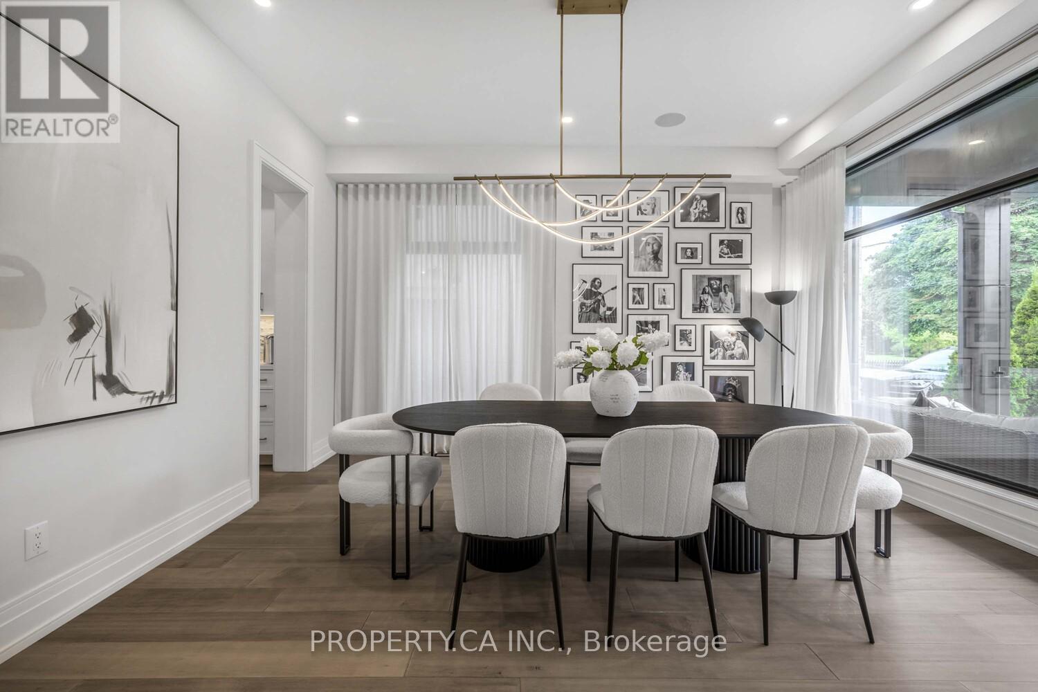 8 Manor Haven Road, Toronto, Ontario  M6A 2H9 - Photo 4 - C12447331